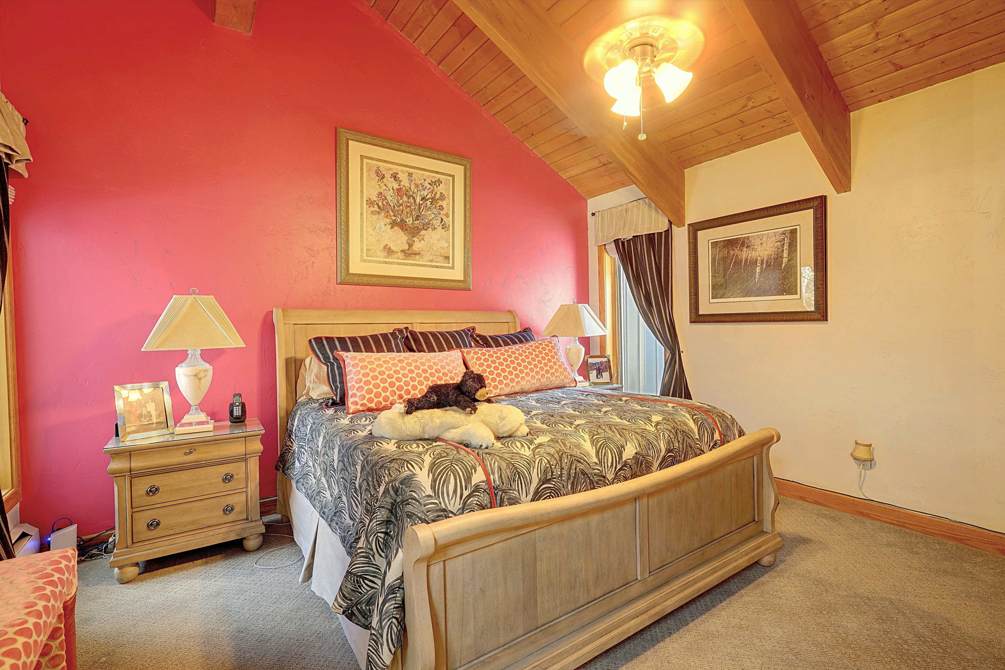 Bedroom 2 | King Bed