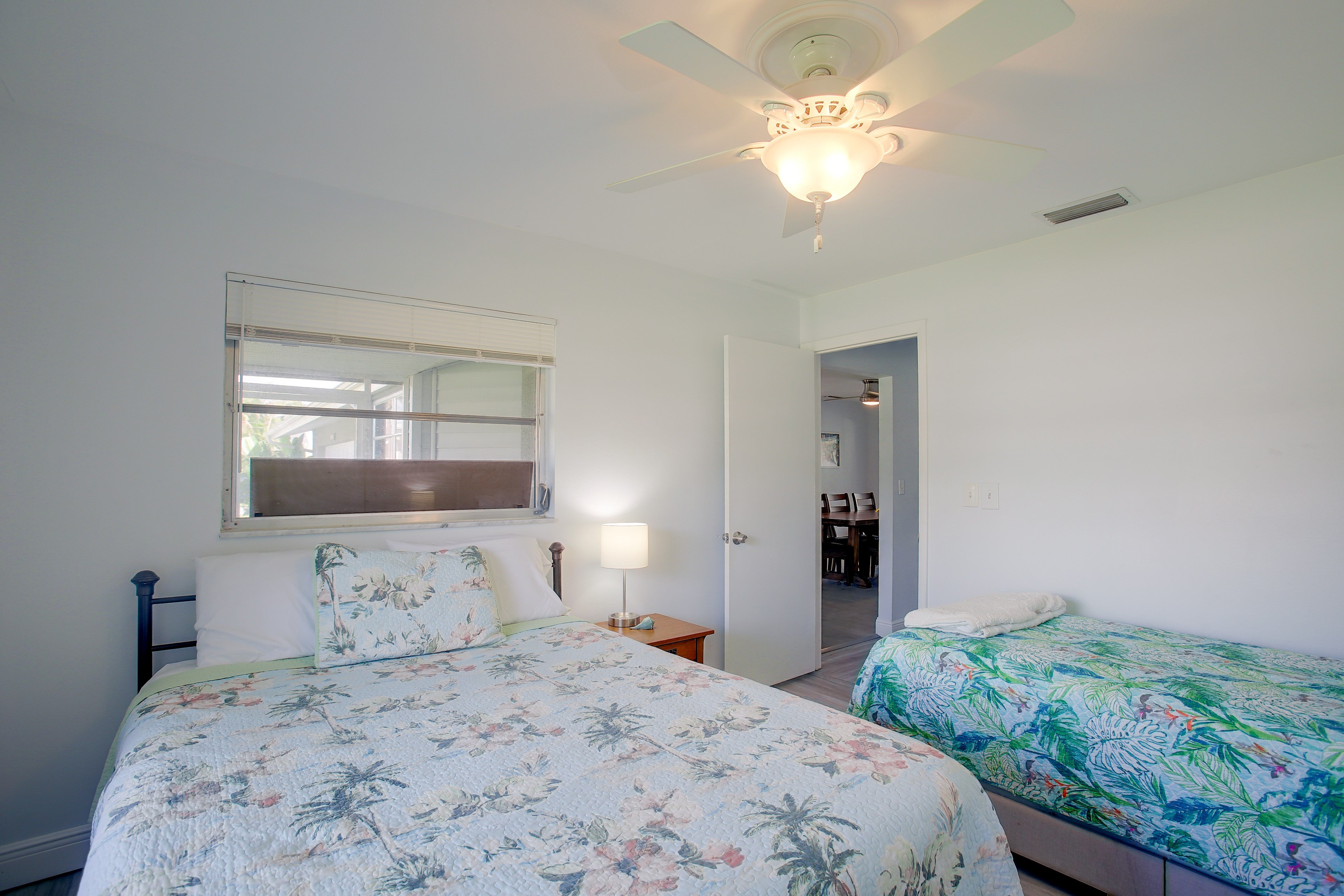 Bedroom 3 | Queen Bed | Twin Bed