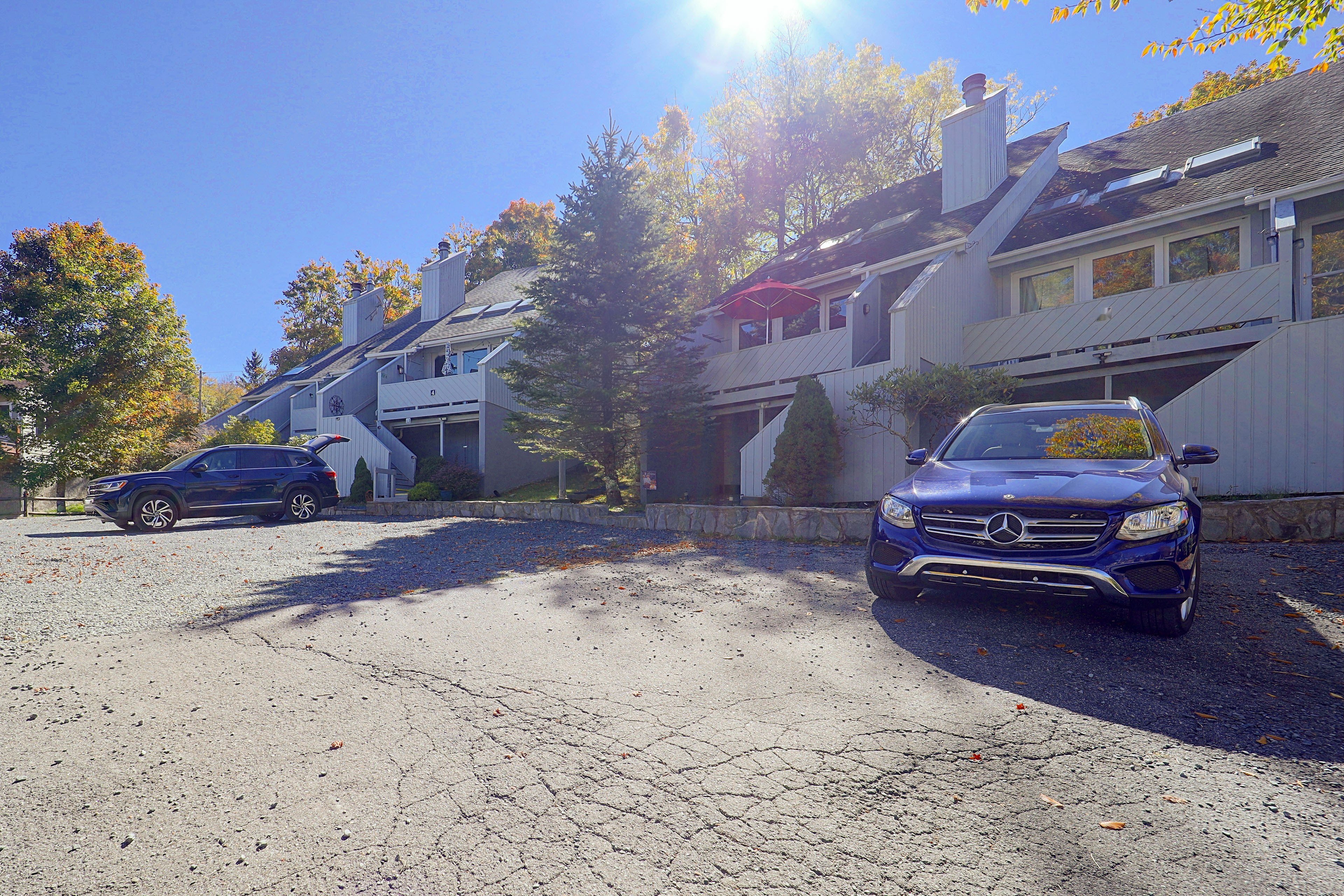 Condo Exterior | Driveway Parking (2 Vehicles)