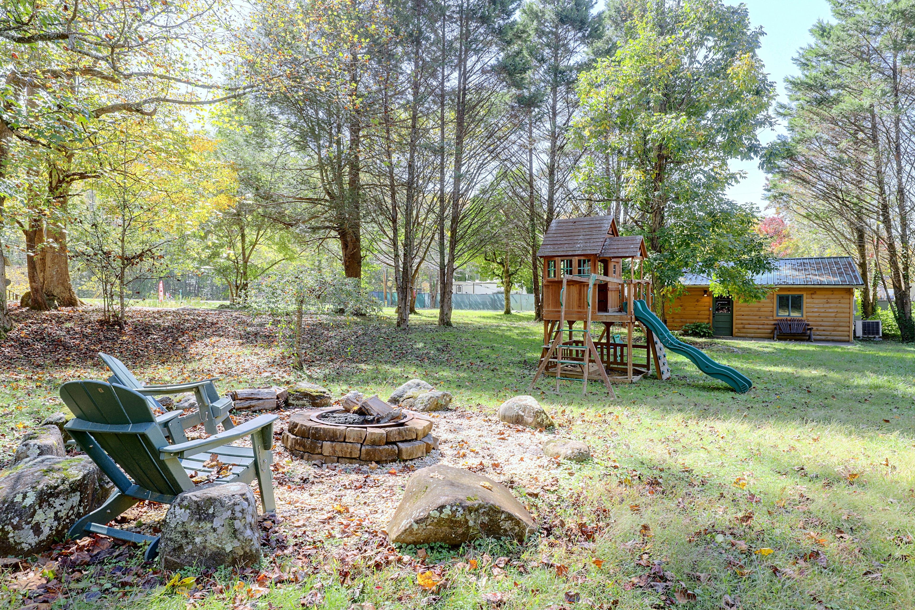 Gatlinburg Vacation Rental | 5BR | 4BA | 2,423 Sq Ft