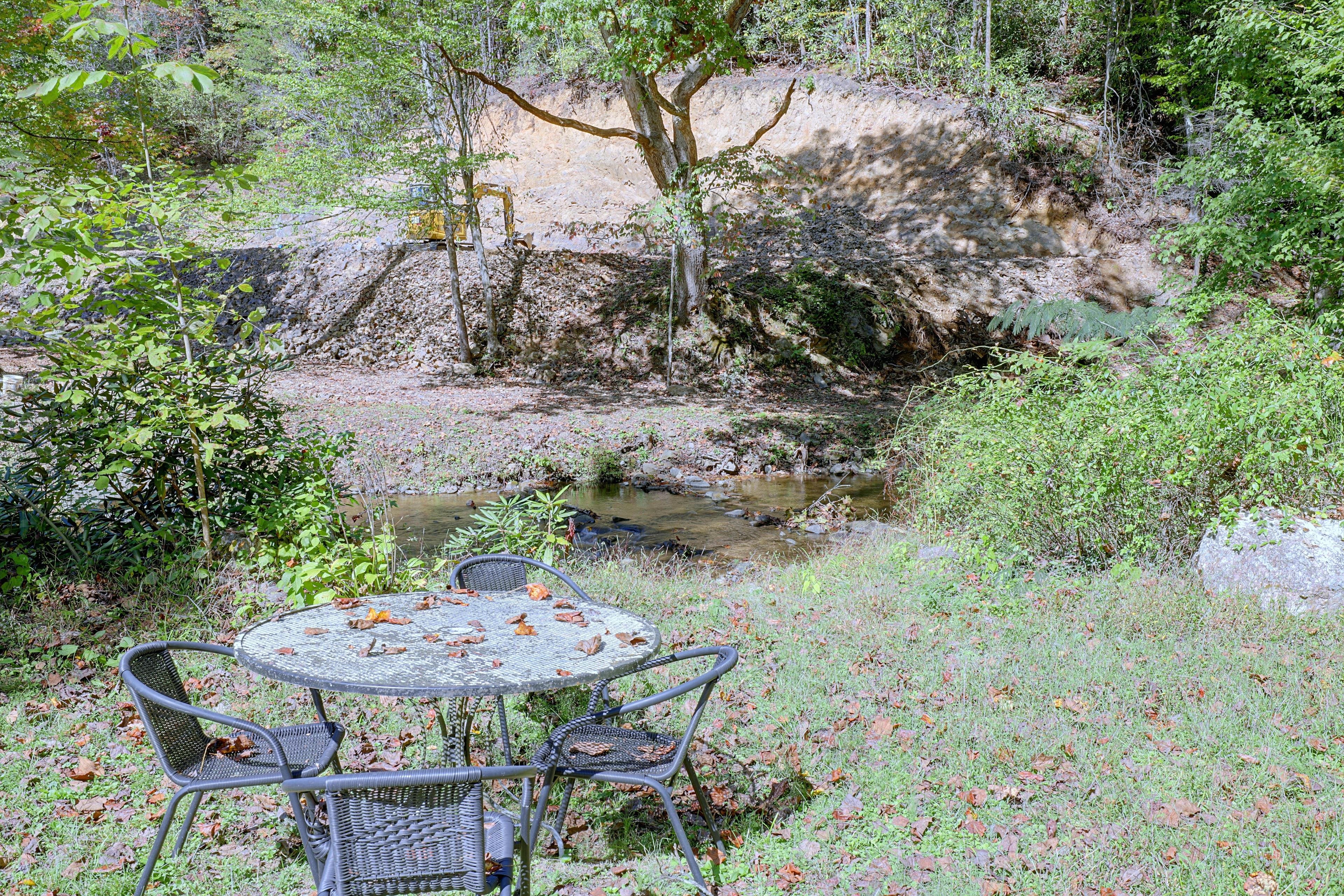 Backyard | Fire Pit | Playset | On-Site Creek