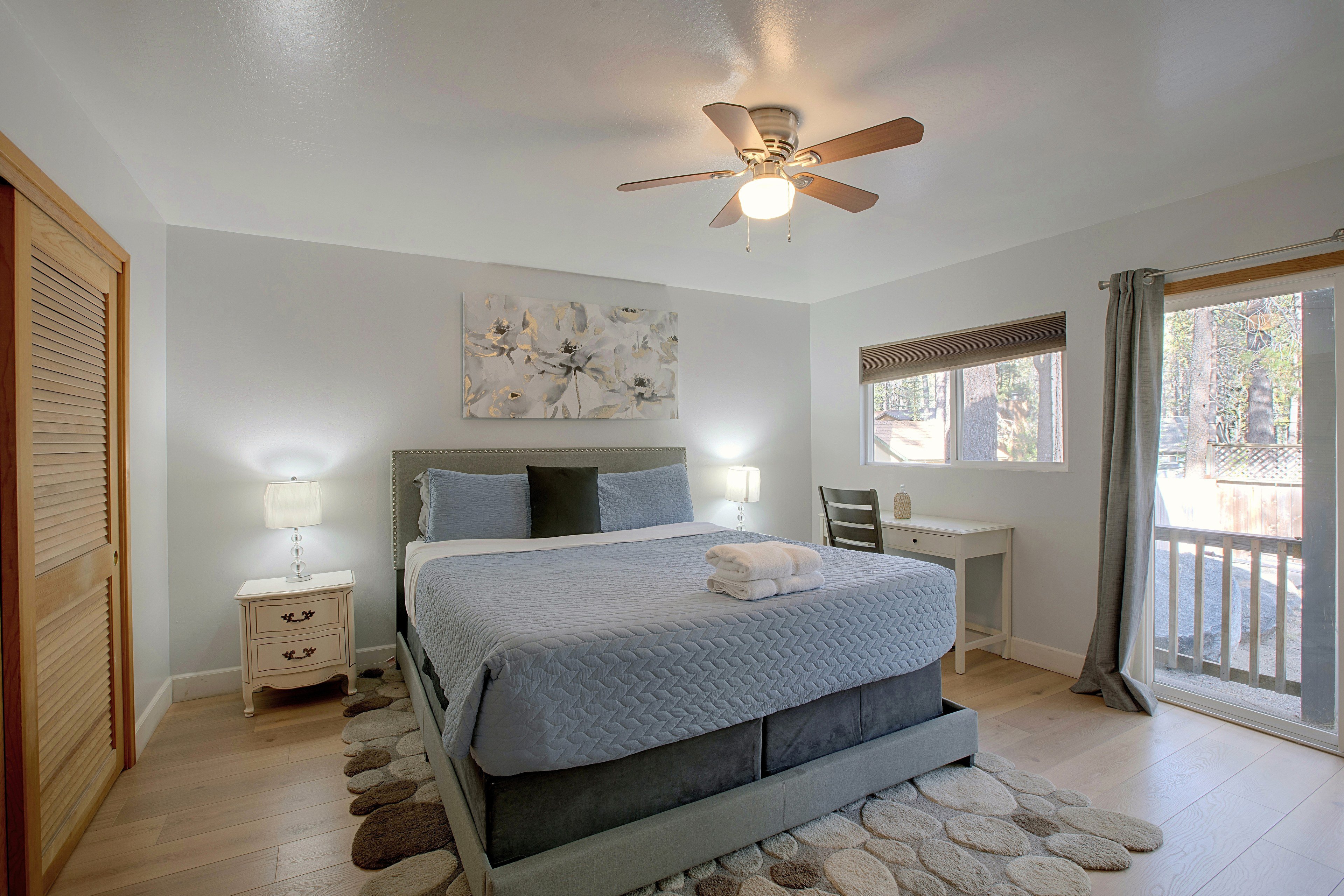 Bedroom 1 | California King Bed | 1st Floor
