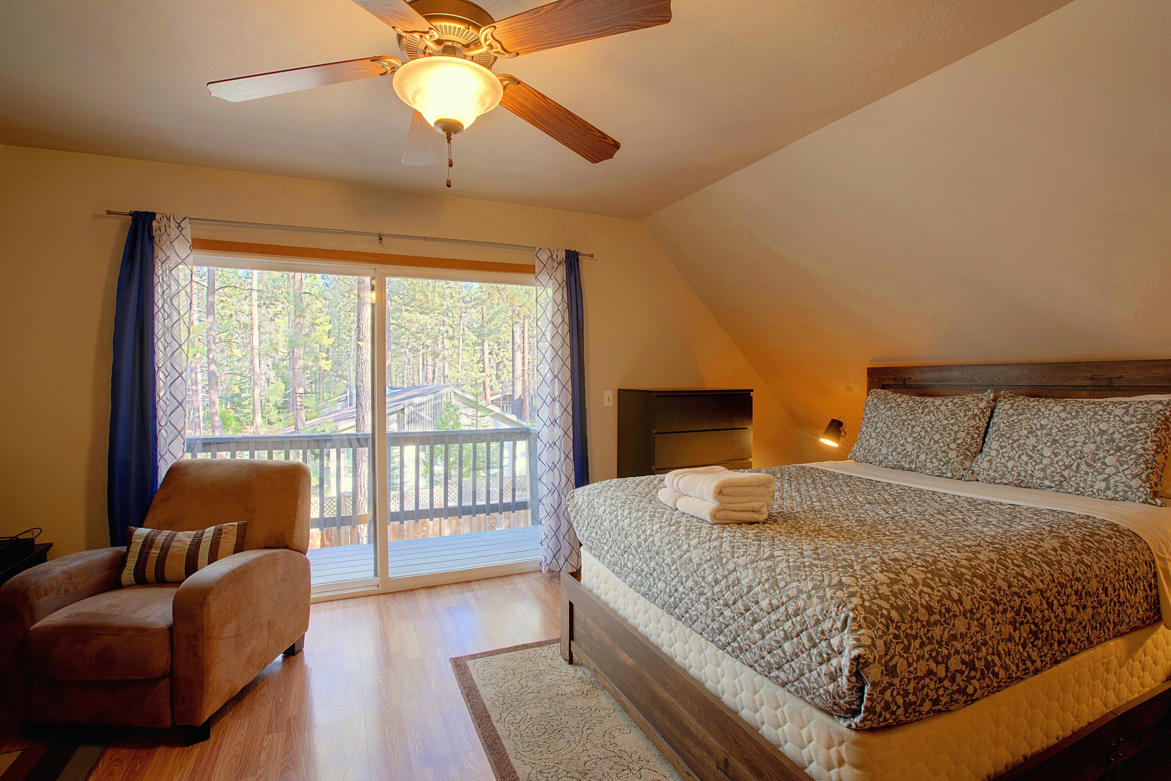 Bonus Room | Full Bed | Sleeper Sofa | TV Area | 2nd Floor