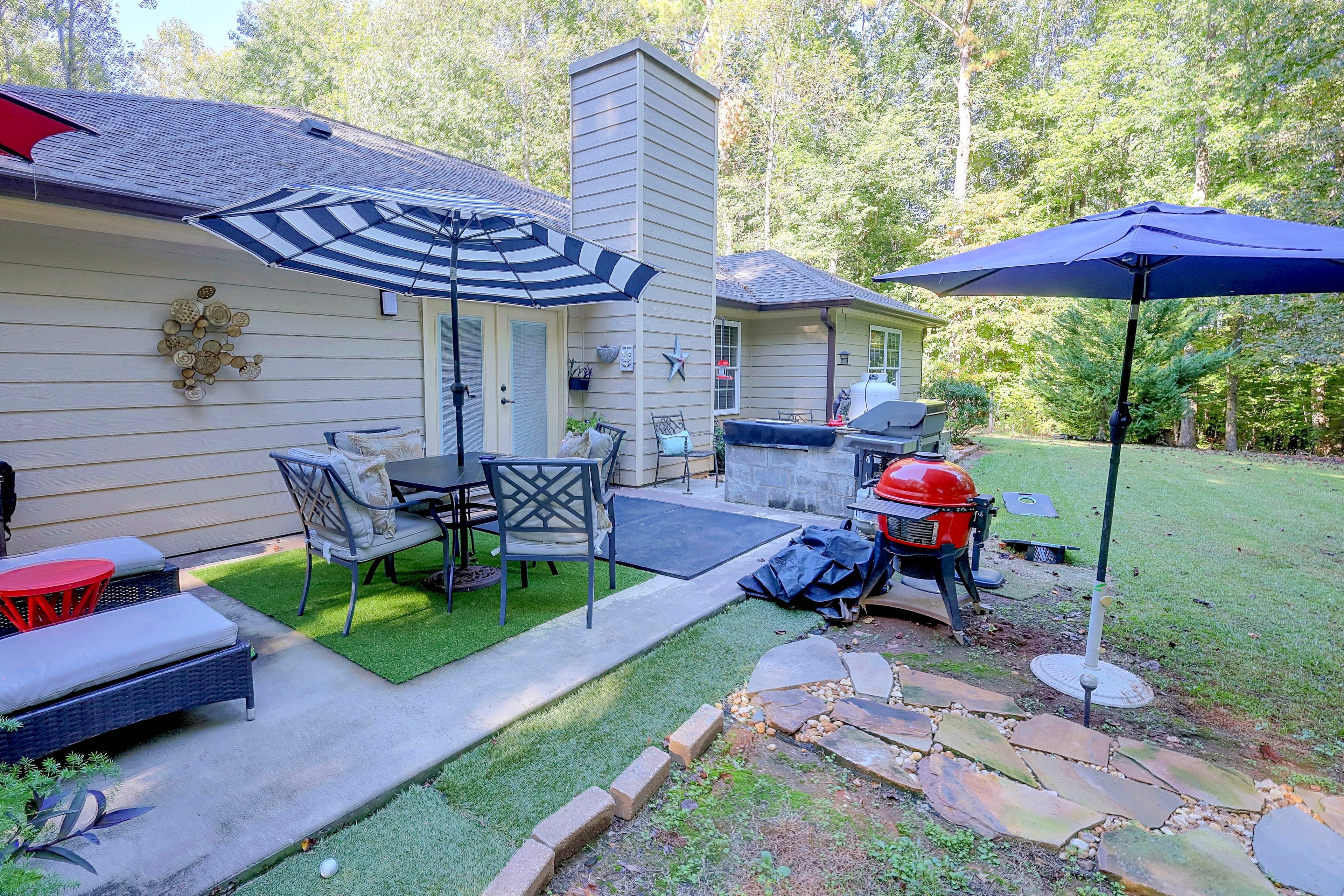 Exterior | Furnished Patio