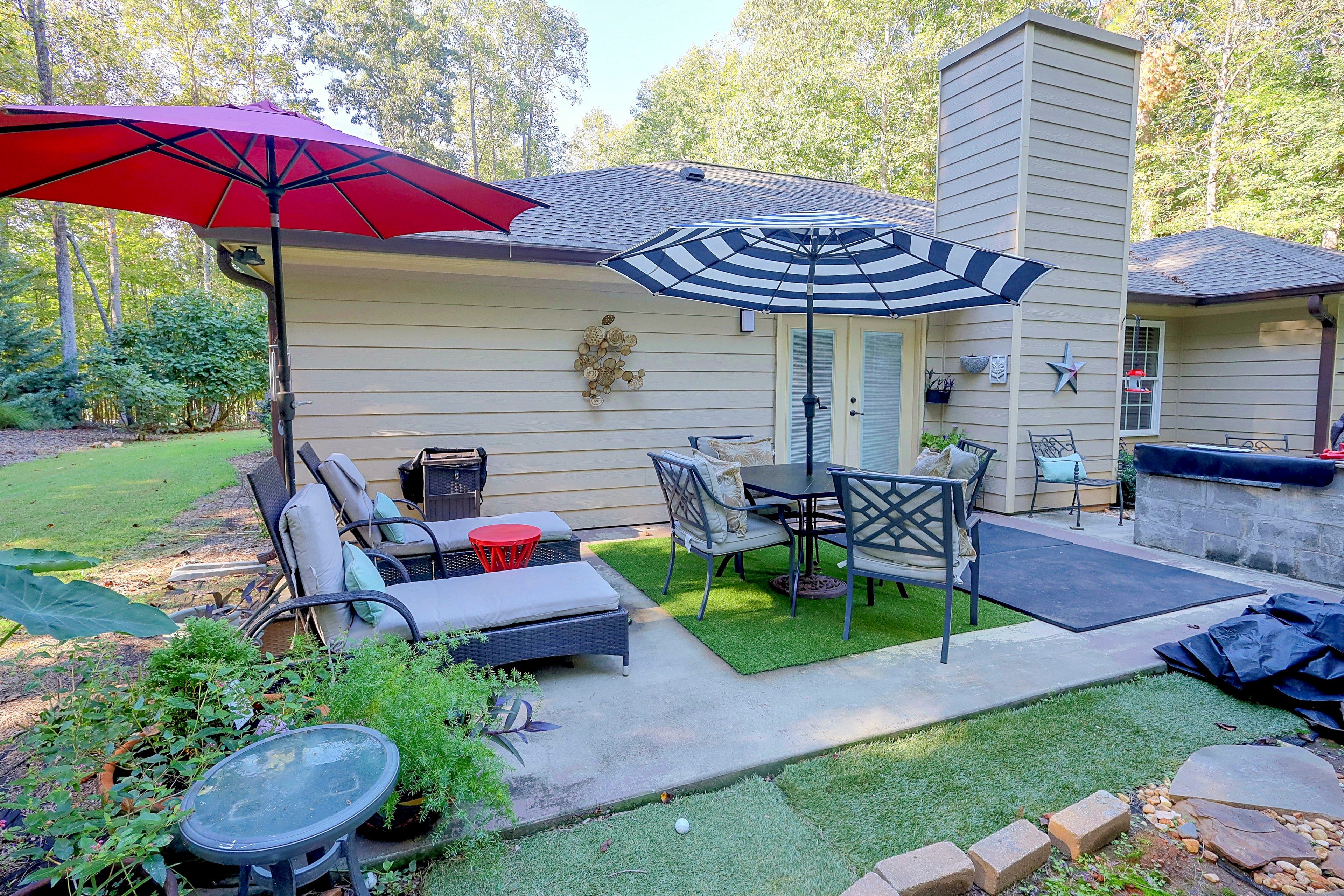 Furnished Patio