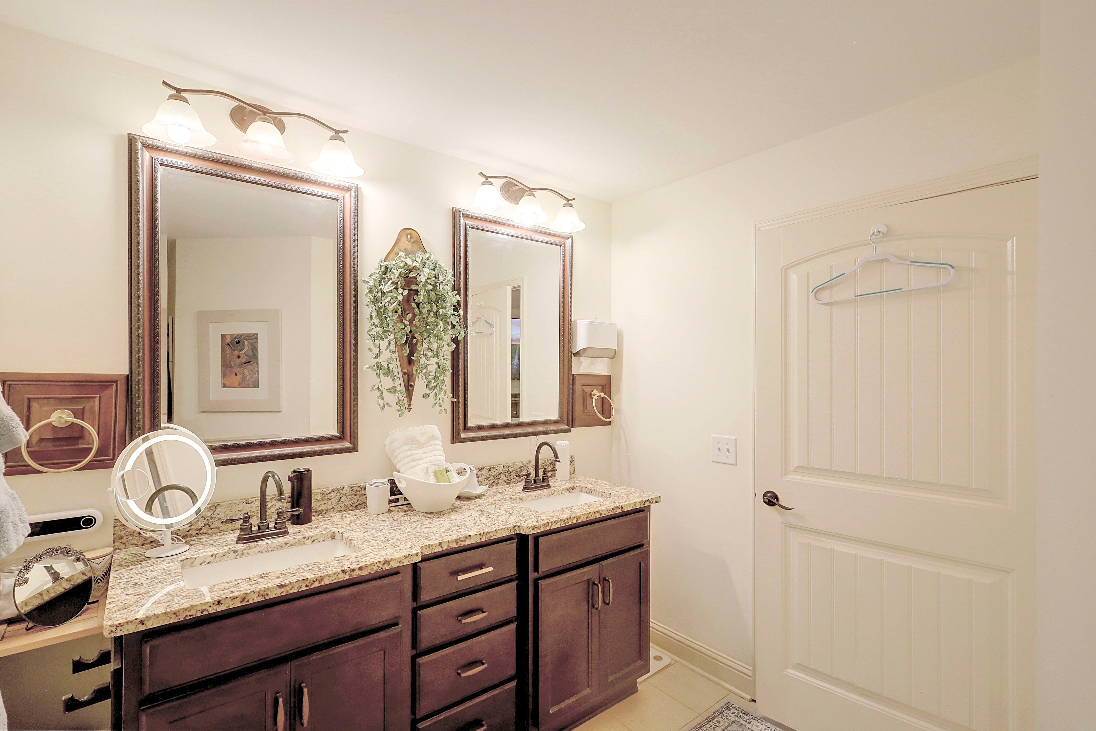 En-Suite Bathroom