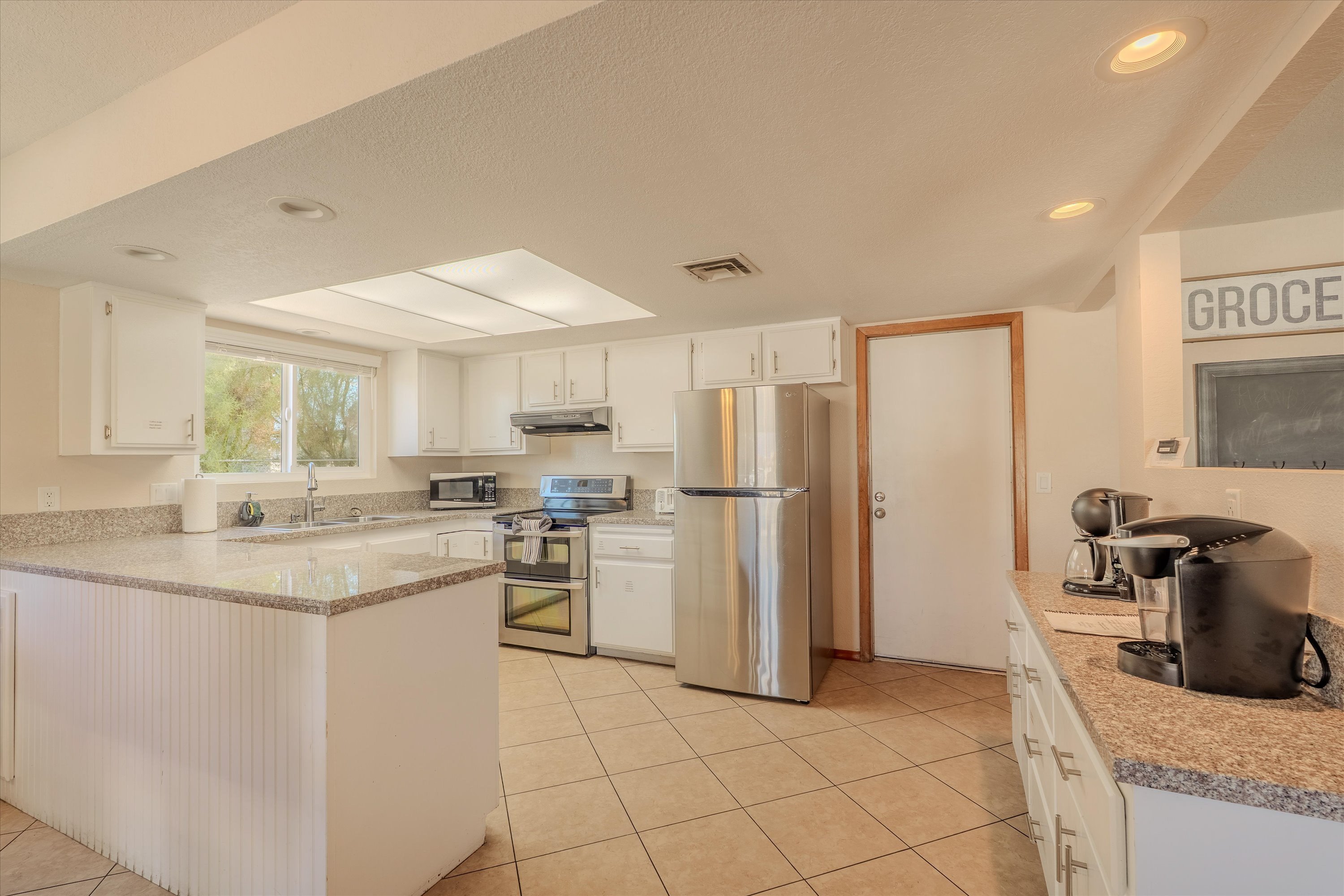 Kitchen | Fully Equipped
