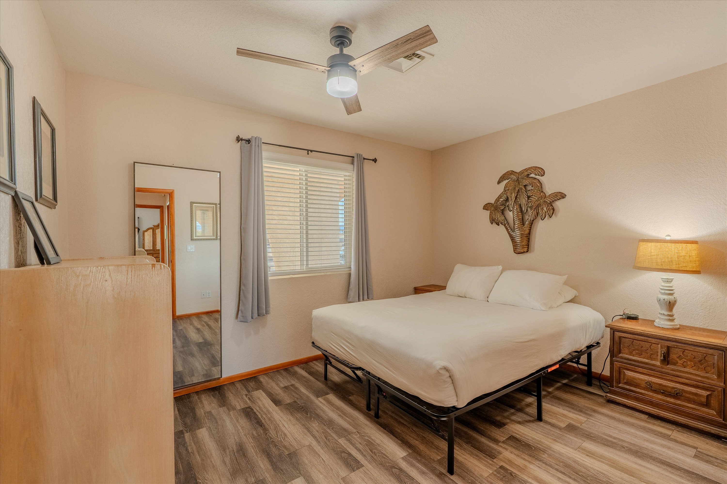 Bedroom 2 | Queen Bed | Linens Provided