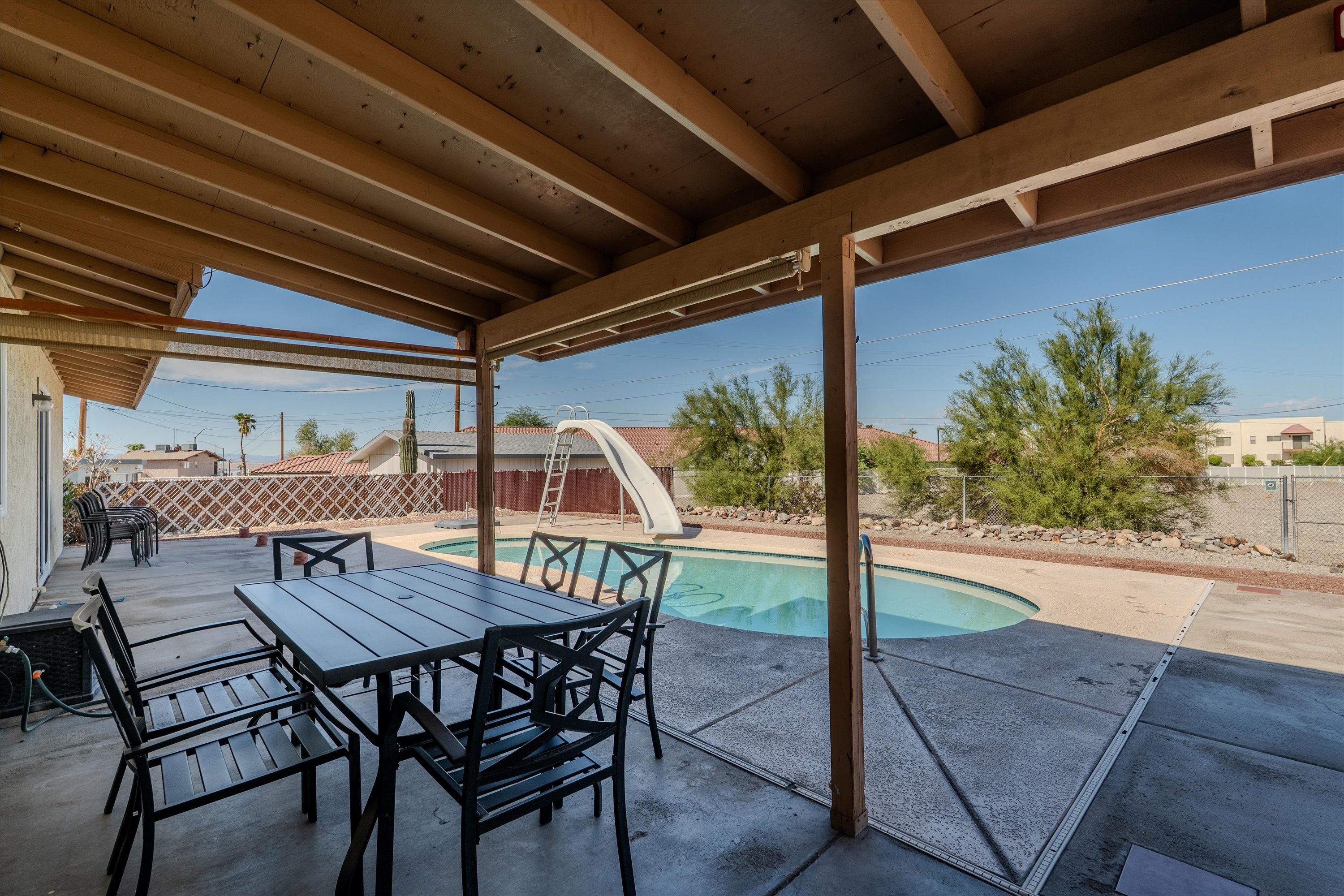 Covered Patio | Gas Grill