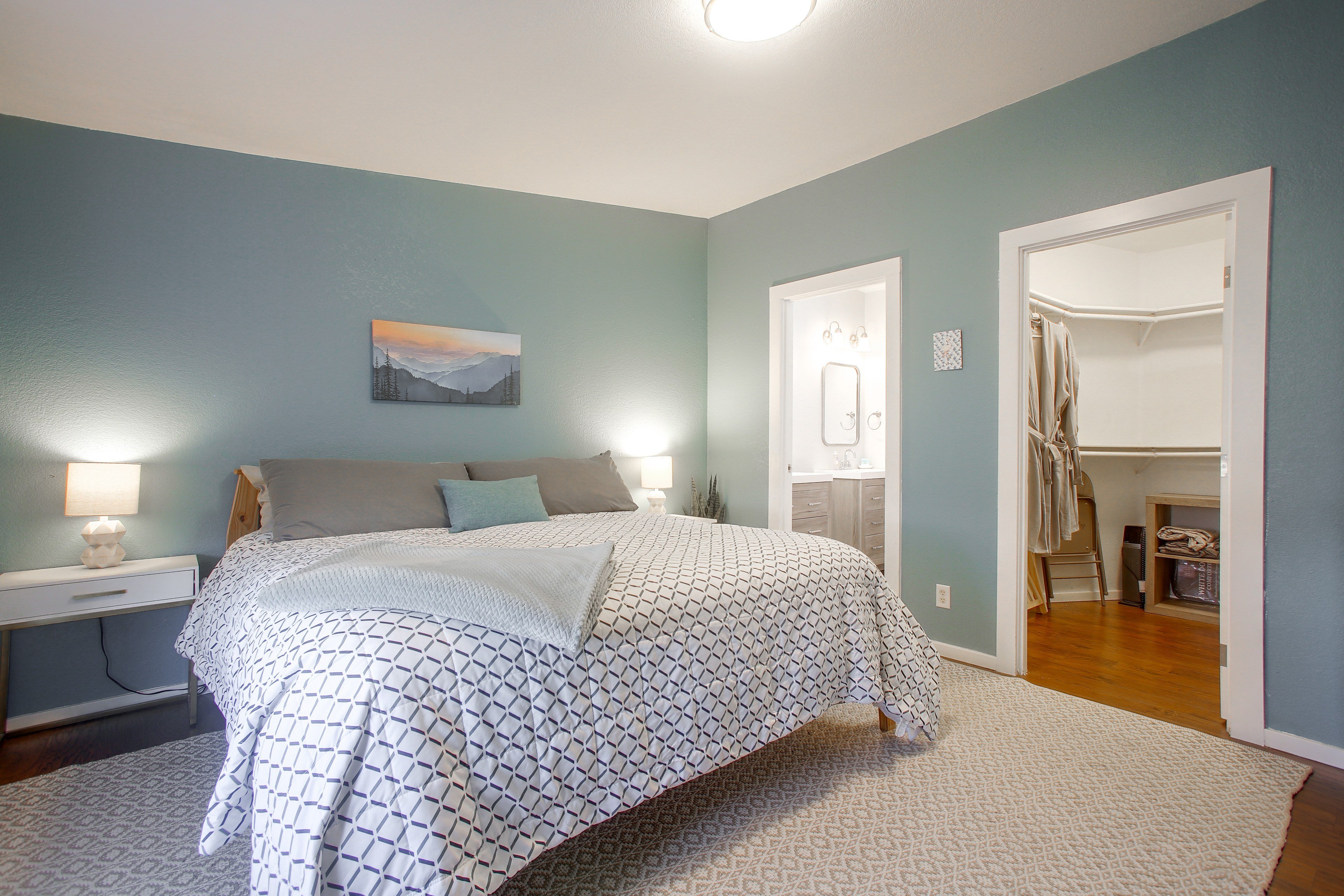 Bedroom | King Bed
