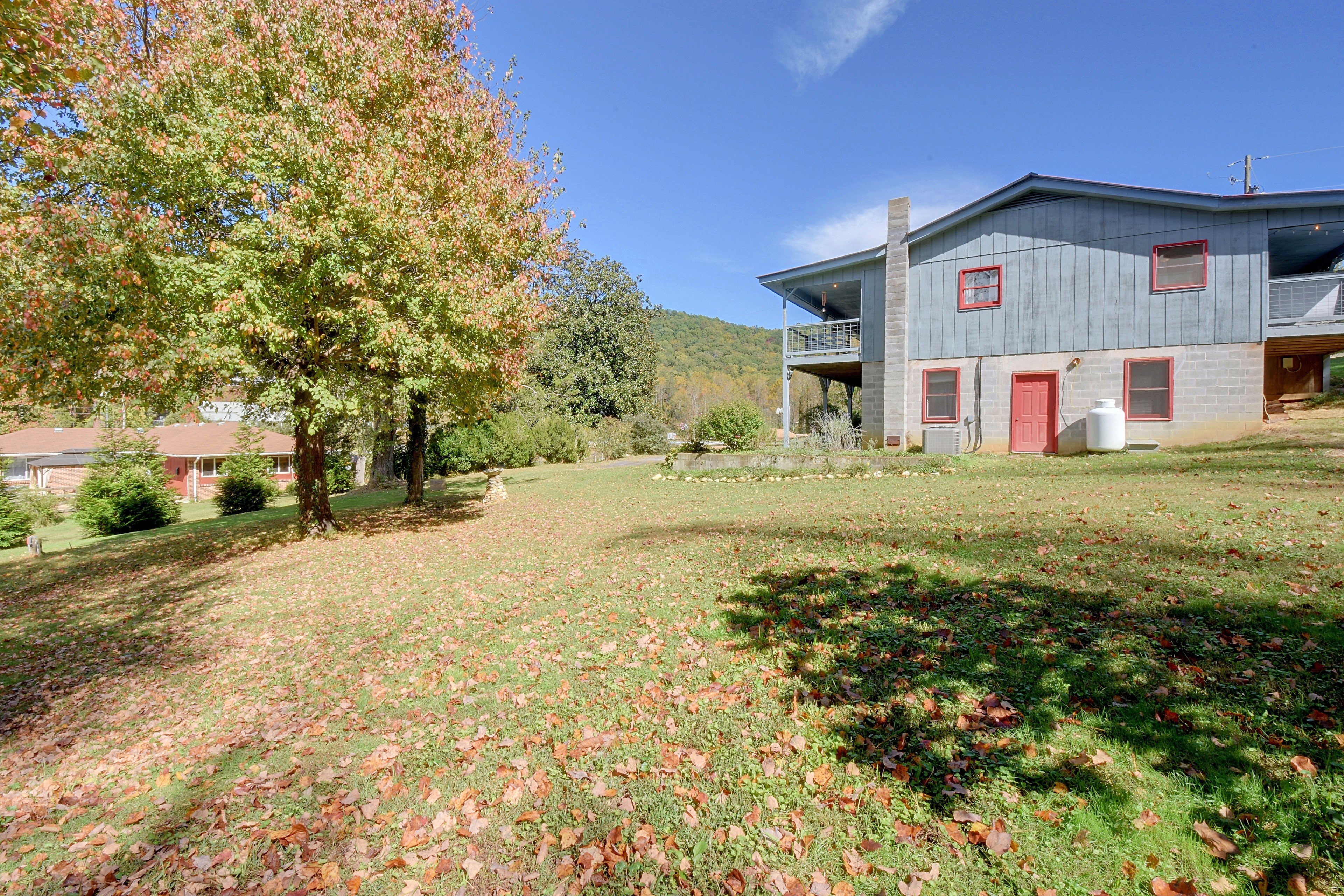 House Exterior | Backyard