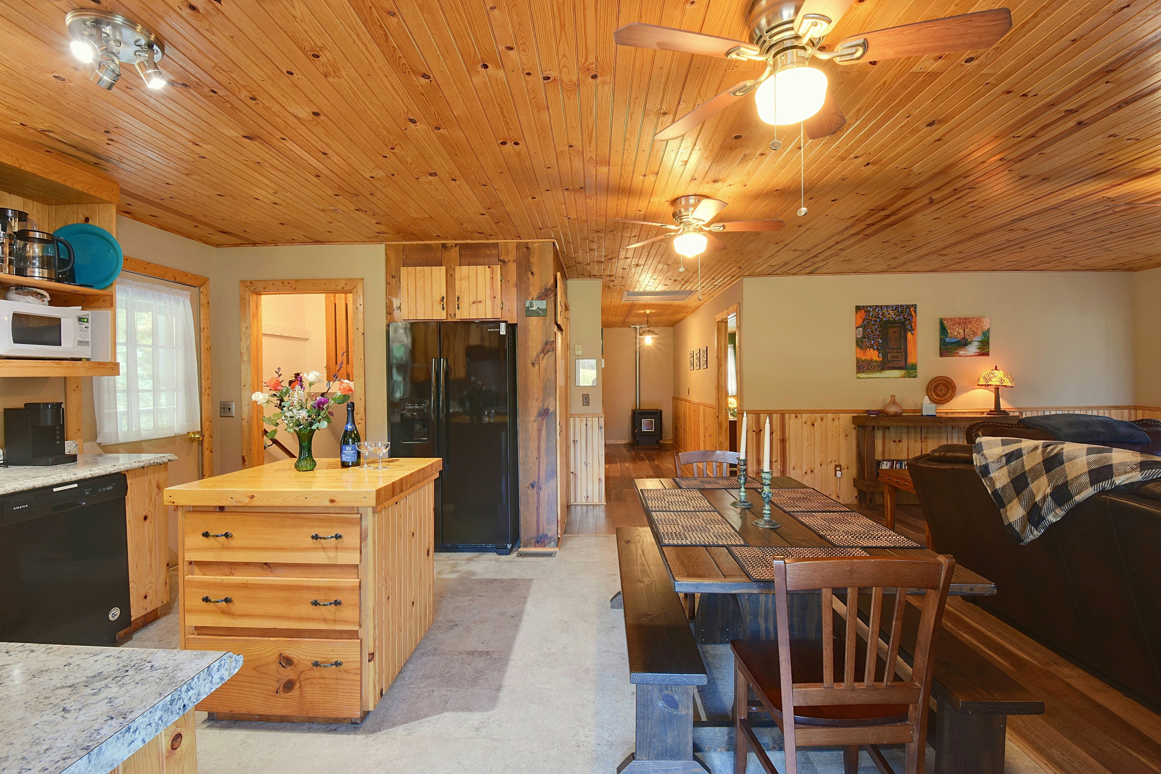 Kitchen | Dining Area
