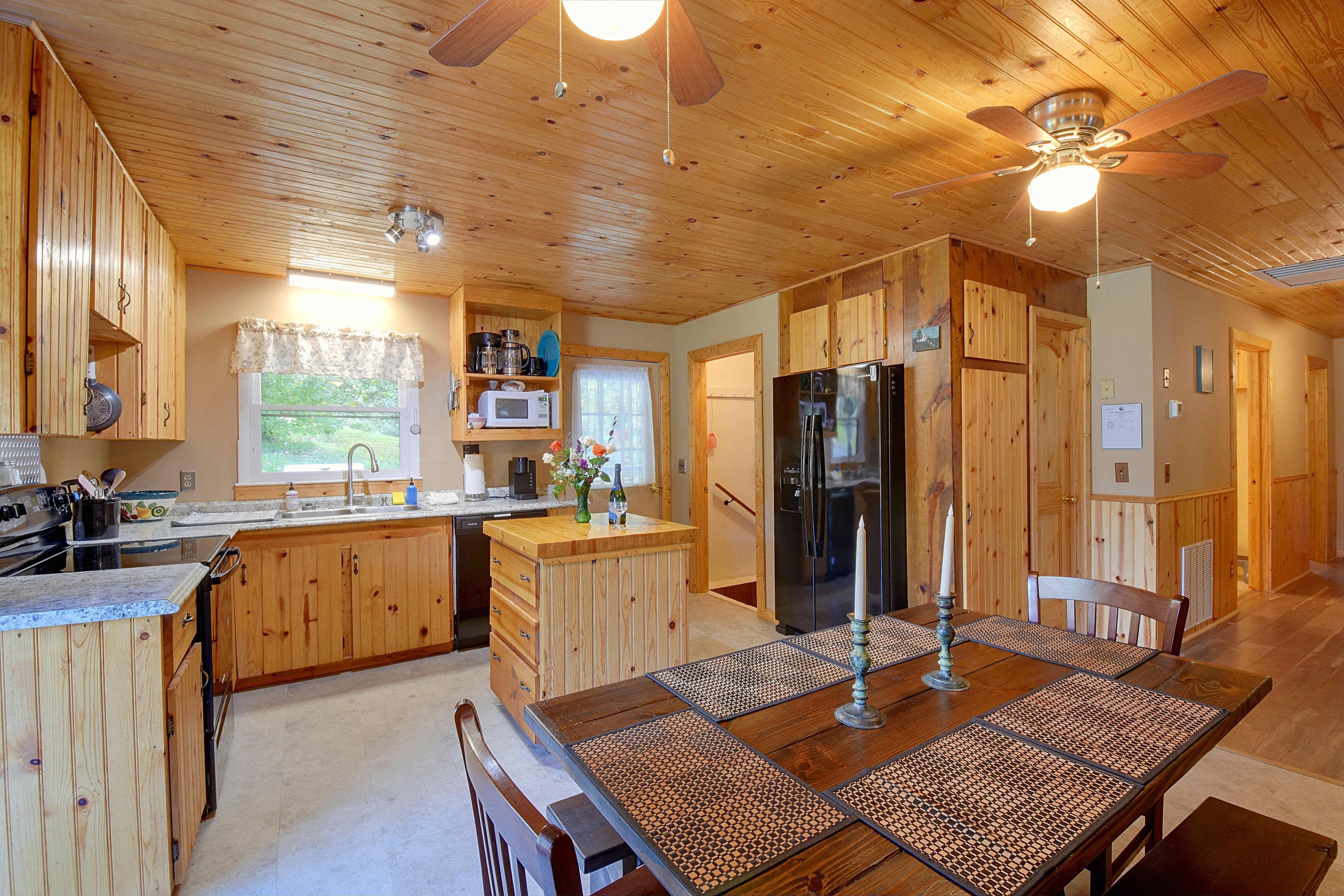 Kitchen | Dining Area