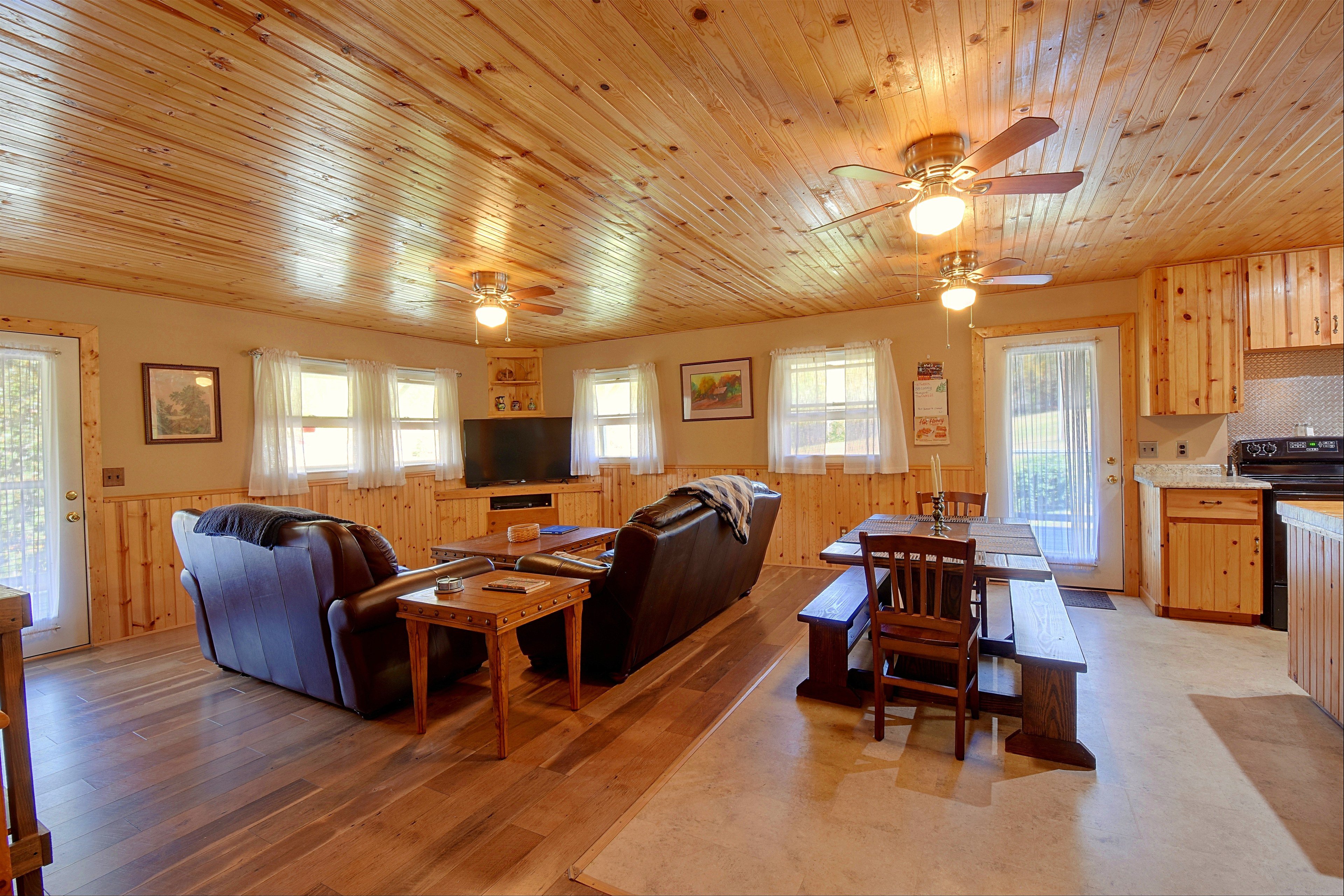 Living Room | Dining Area