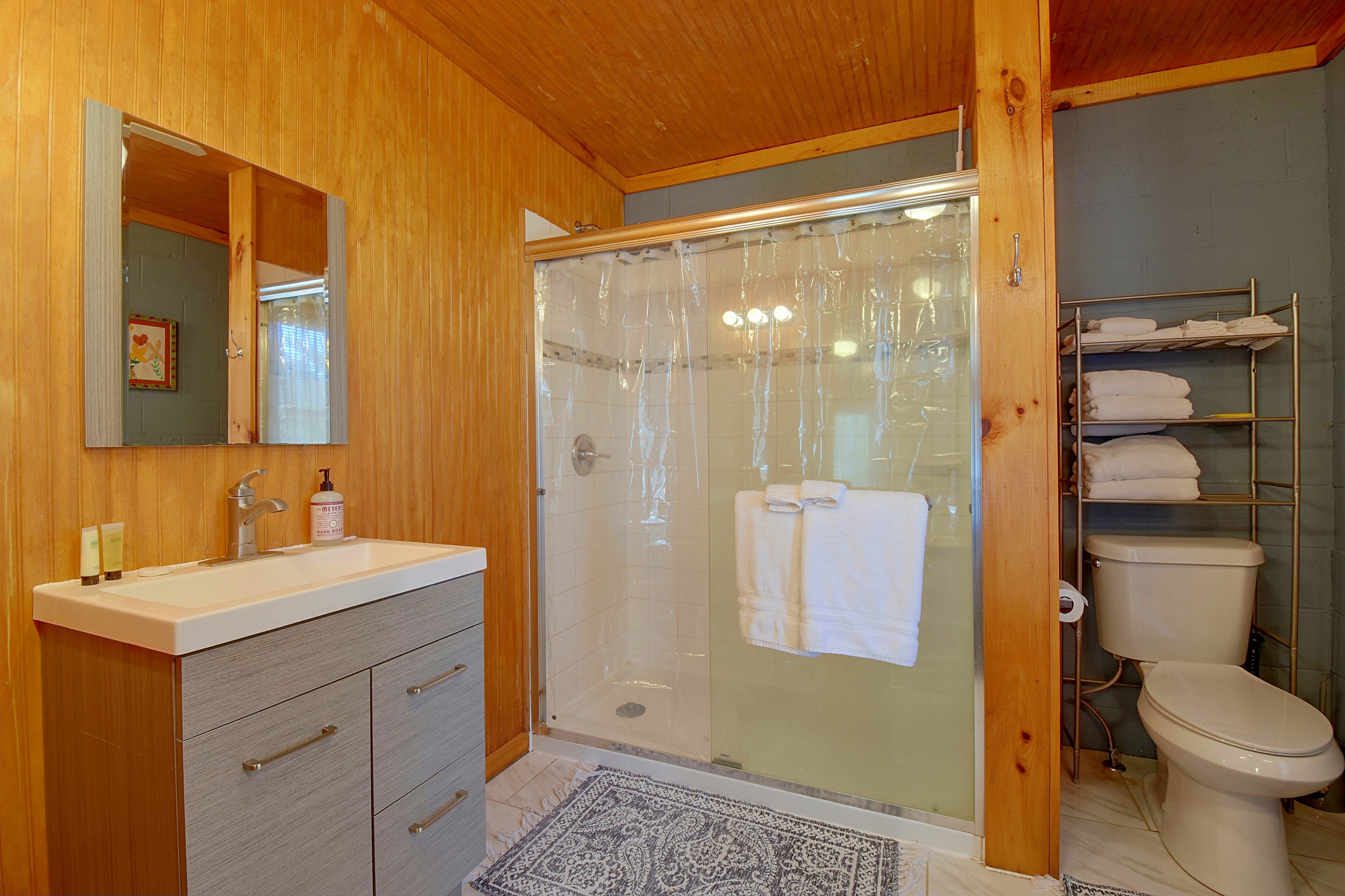 Full Bathroom