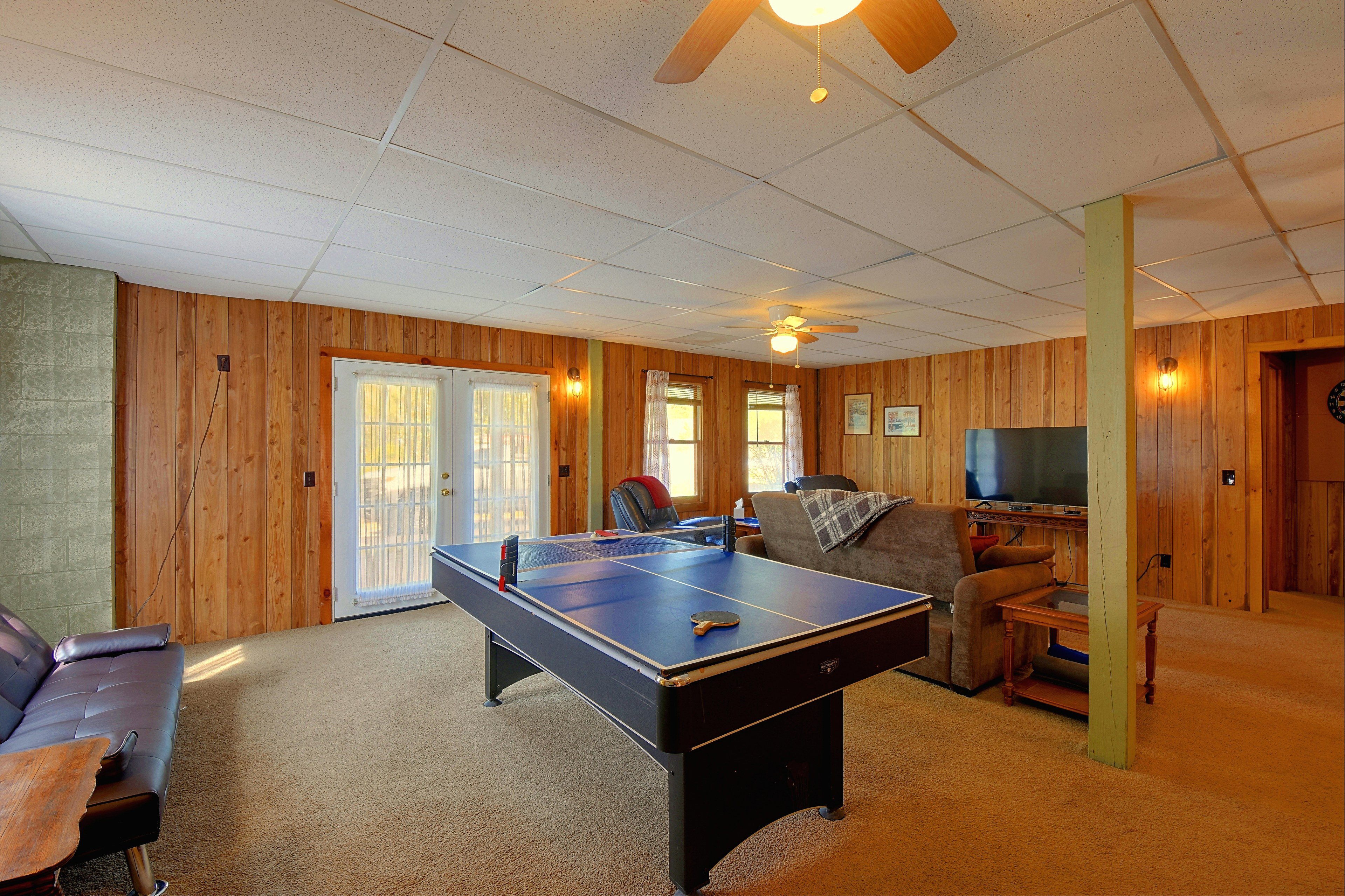 Family Room | Ping Pong Table