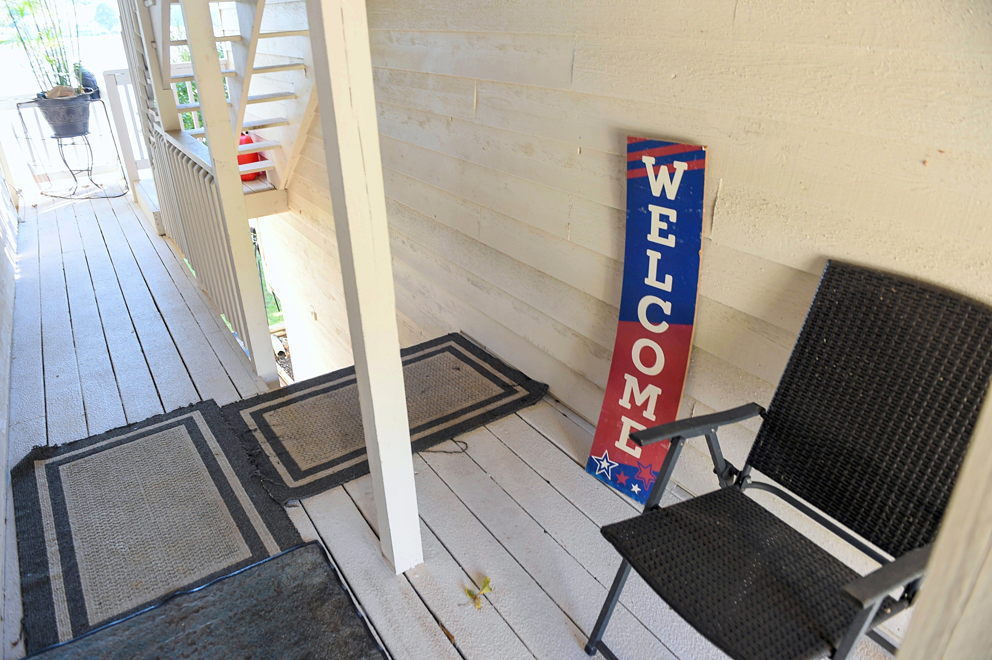 Unit Entryway