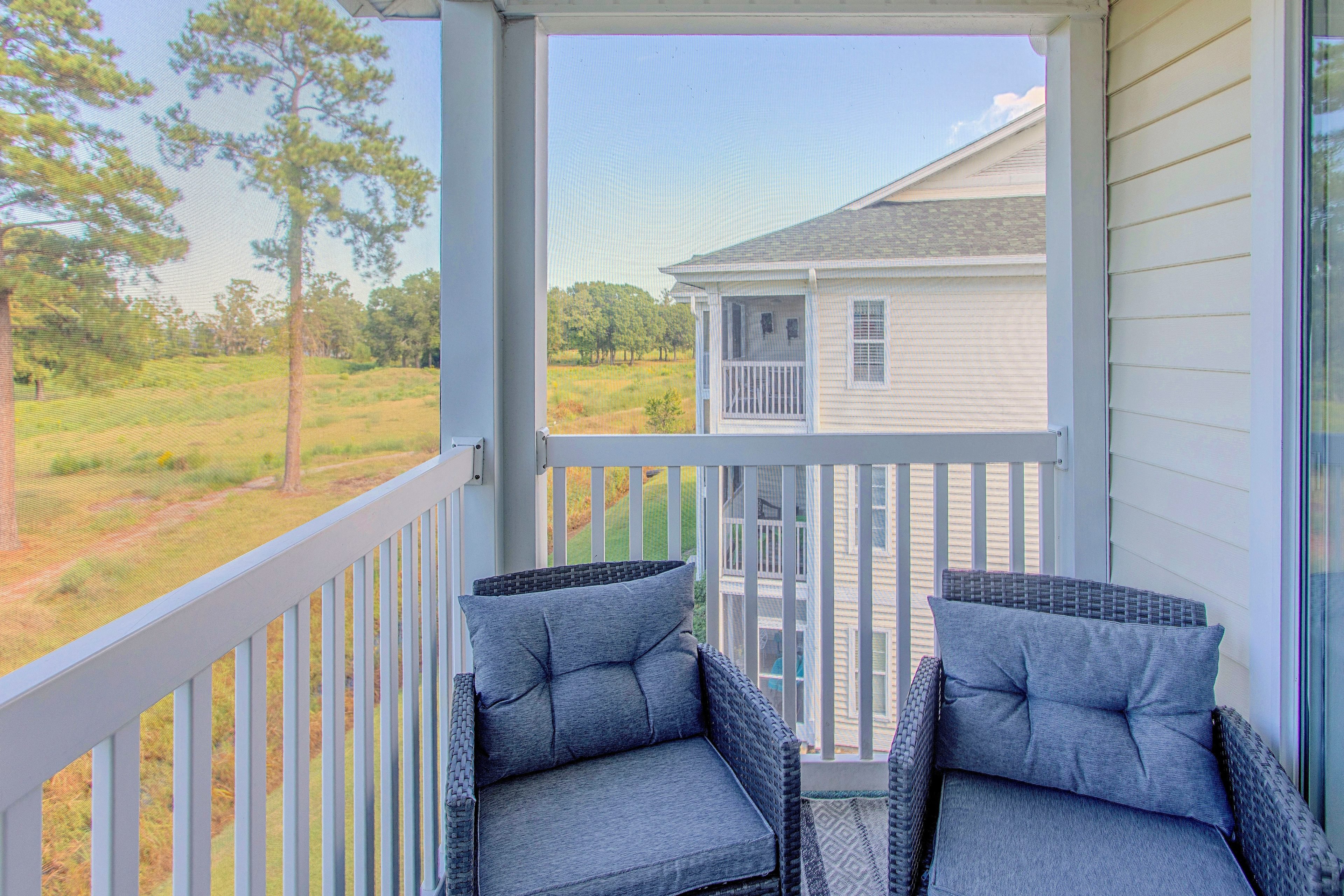 Myrtle Beach Vacation Rental | 2BR | 2BA | 850 Sq Ft | Staircase to Enter