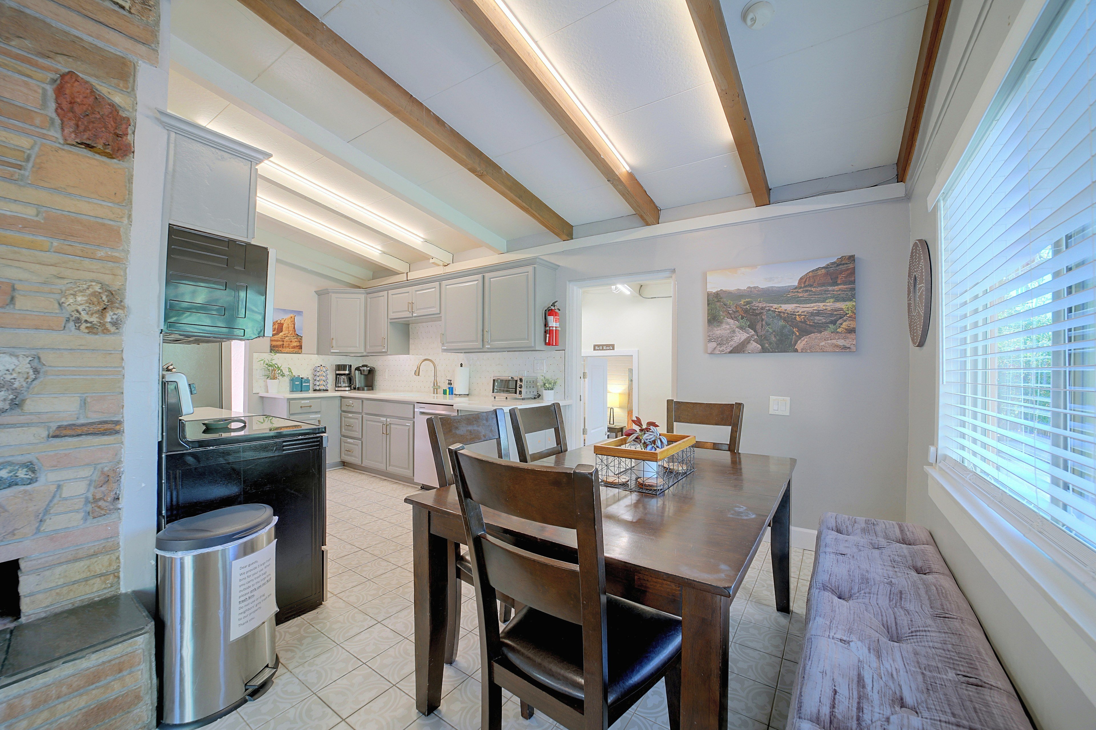 Dining Area | Kitchen