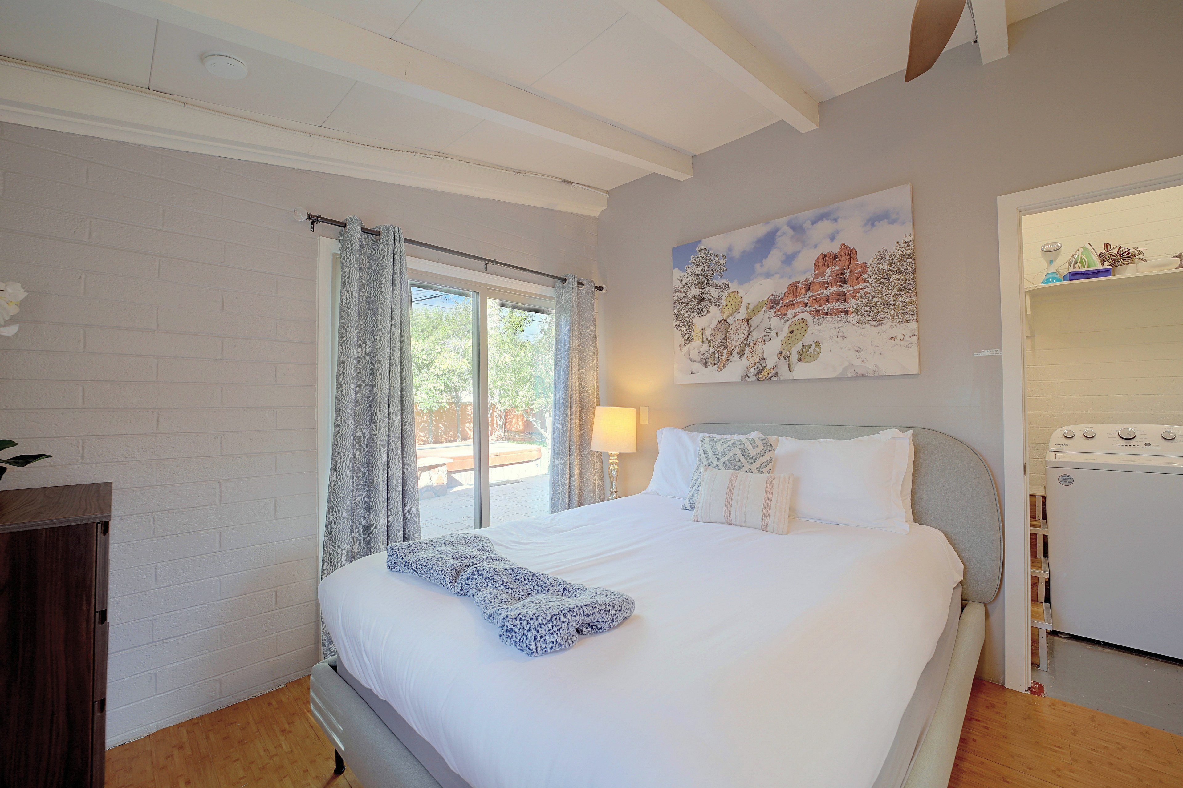 Bedroom 4 | Queen Bed