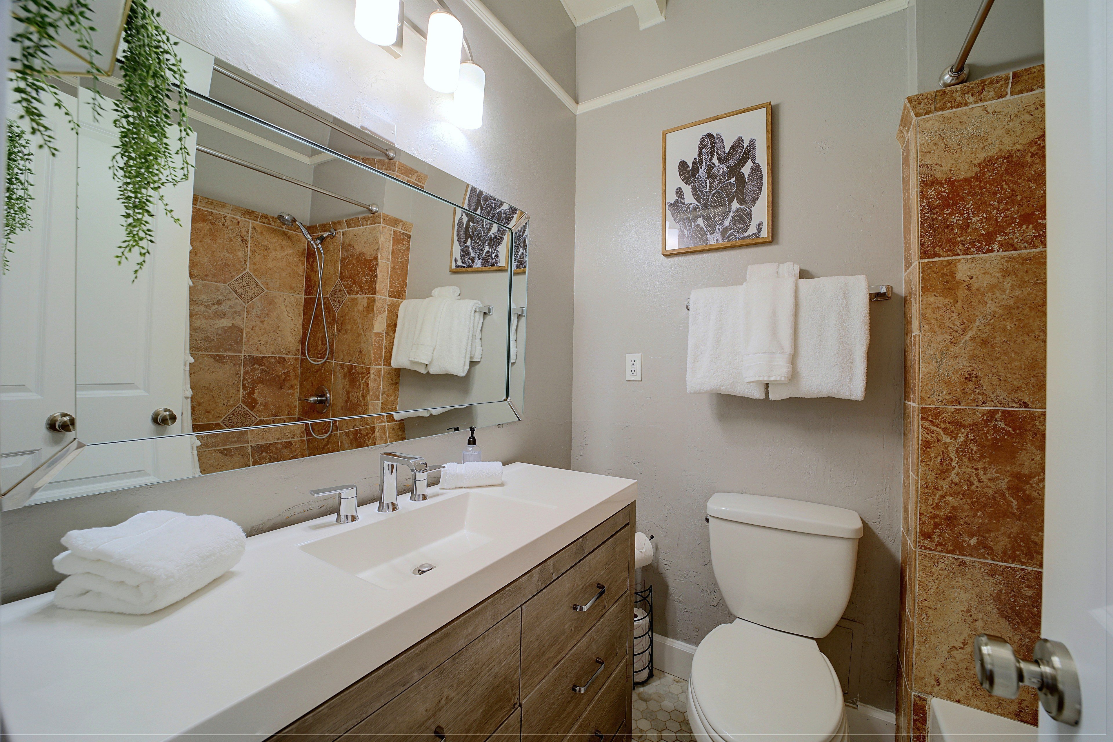 Bathroom | Towels Provided