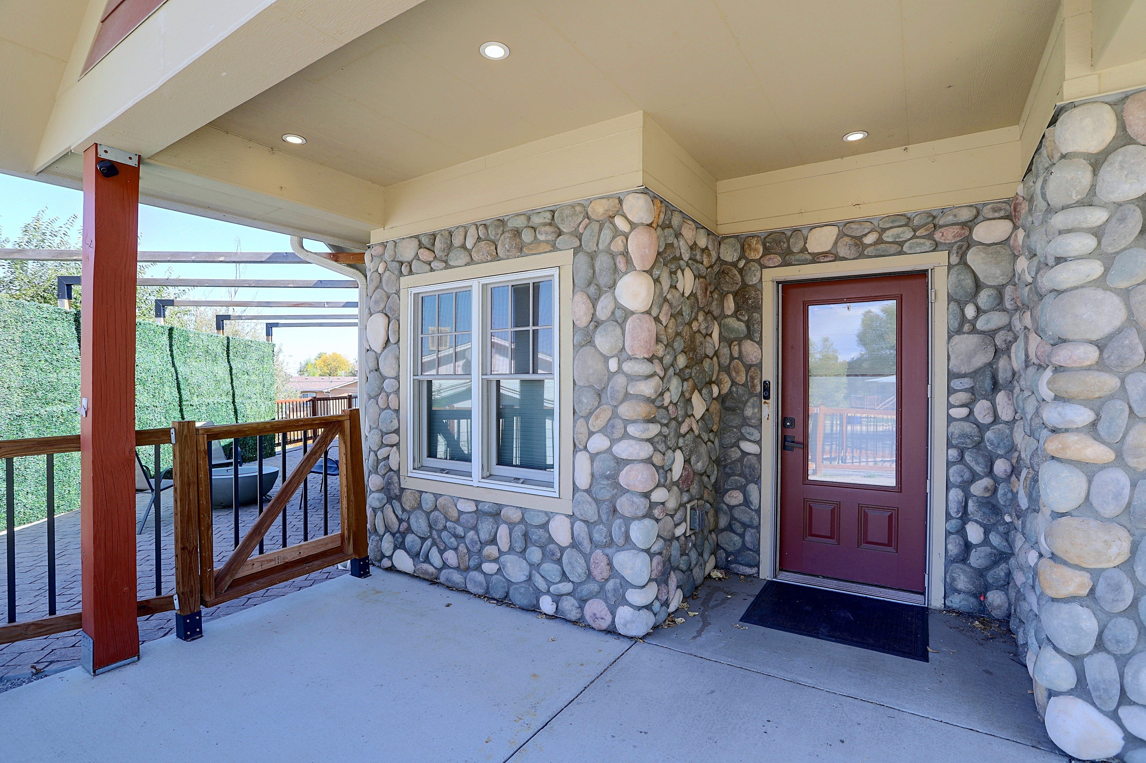 Private Entrance