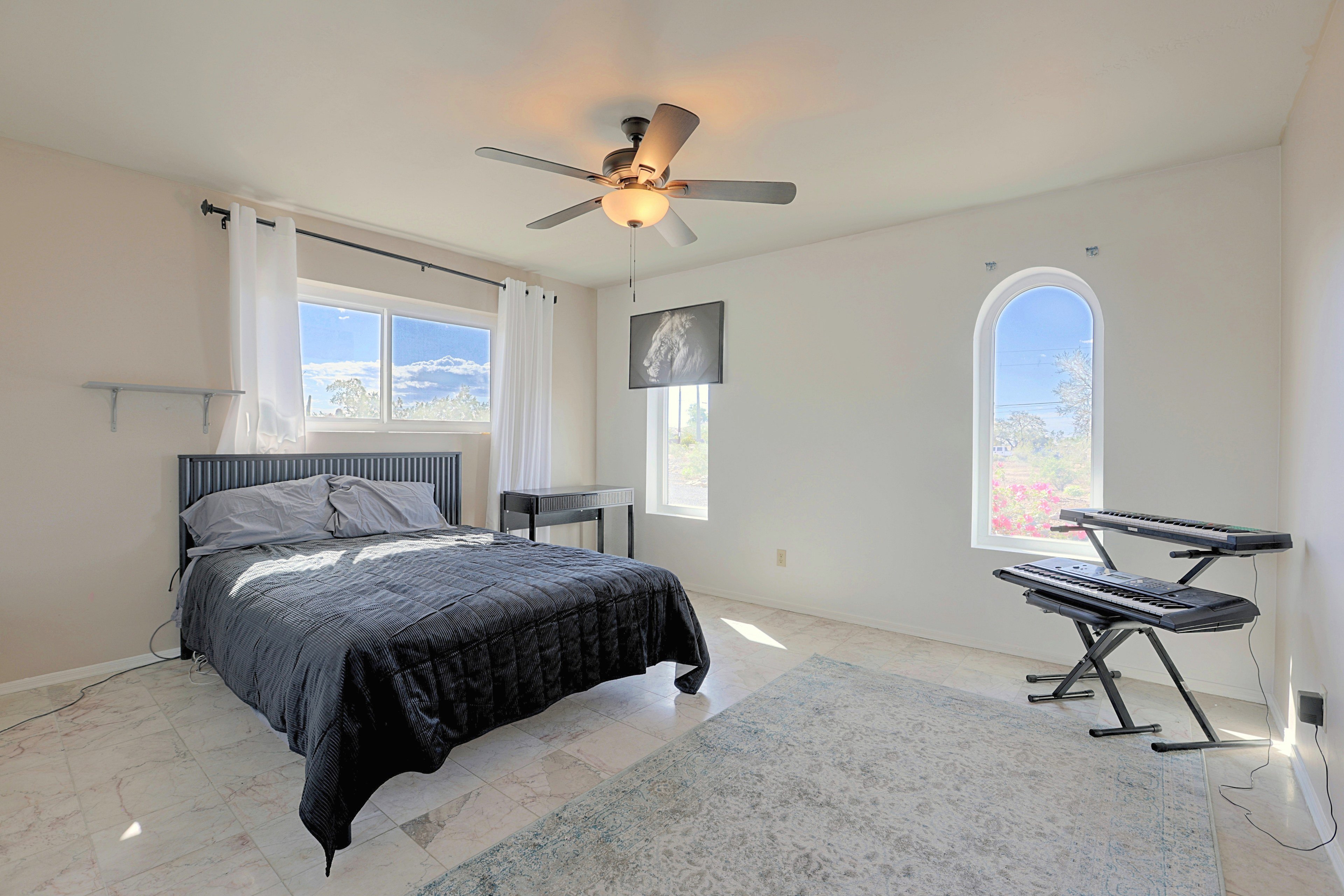 Bedroom 2 | Queen Bed