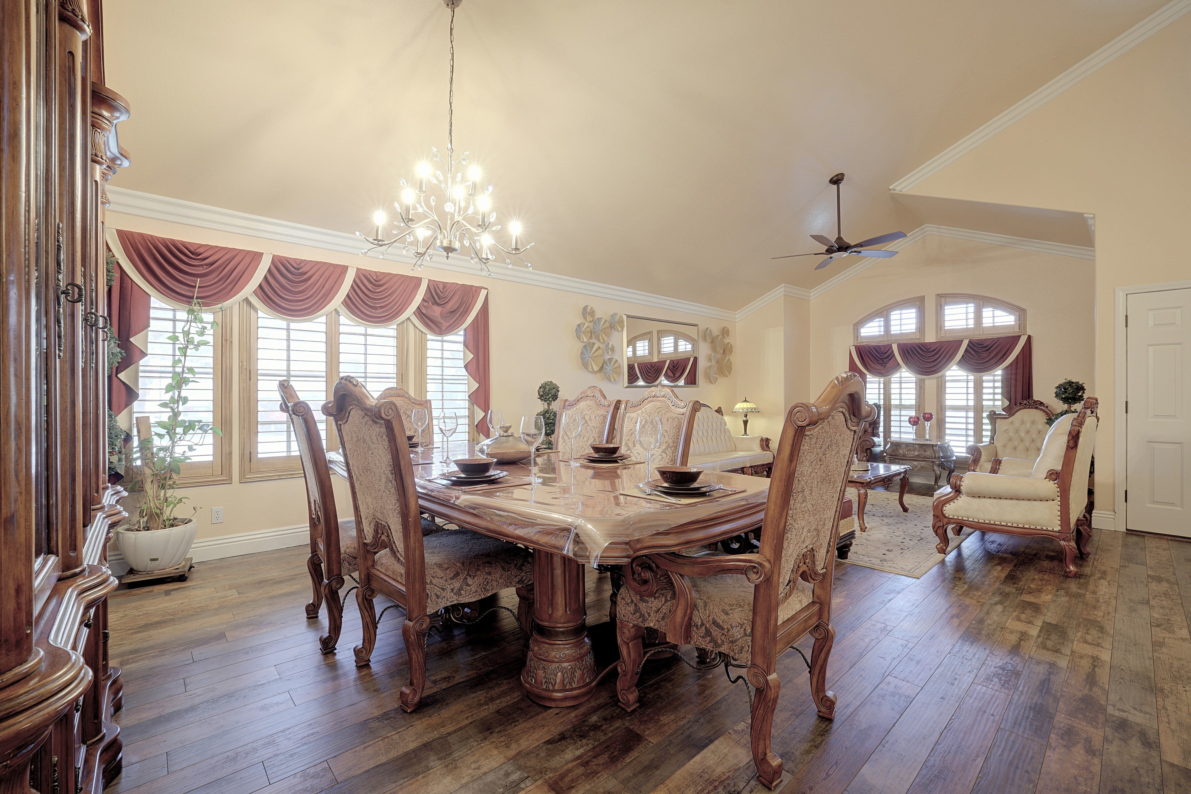 Dining Area | 1st Floor