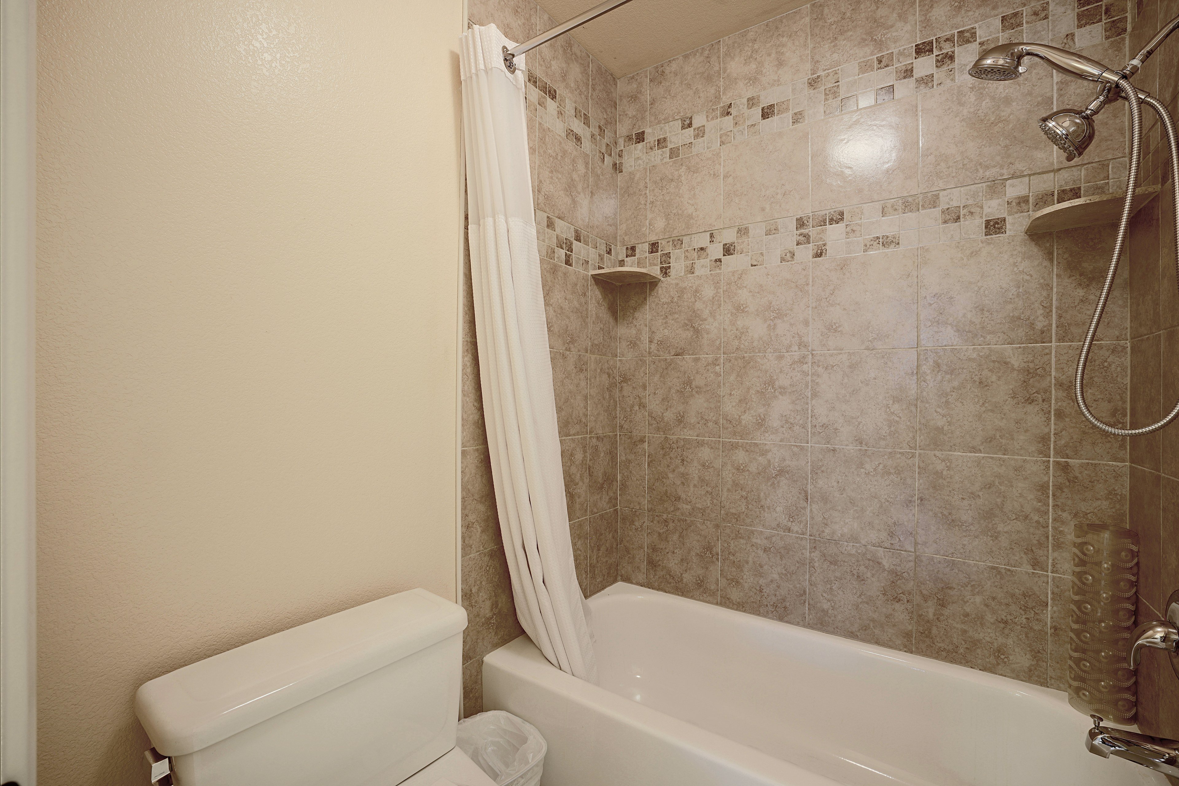 Bathroom | 2nd Floor