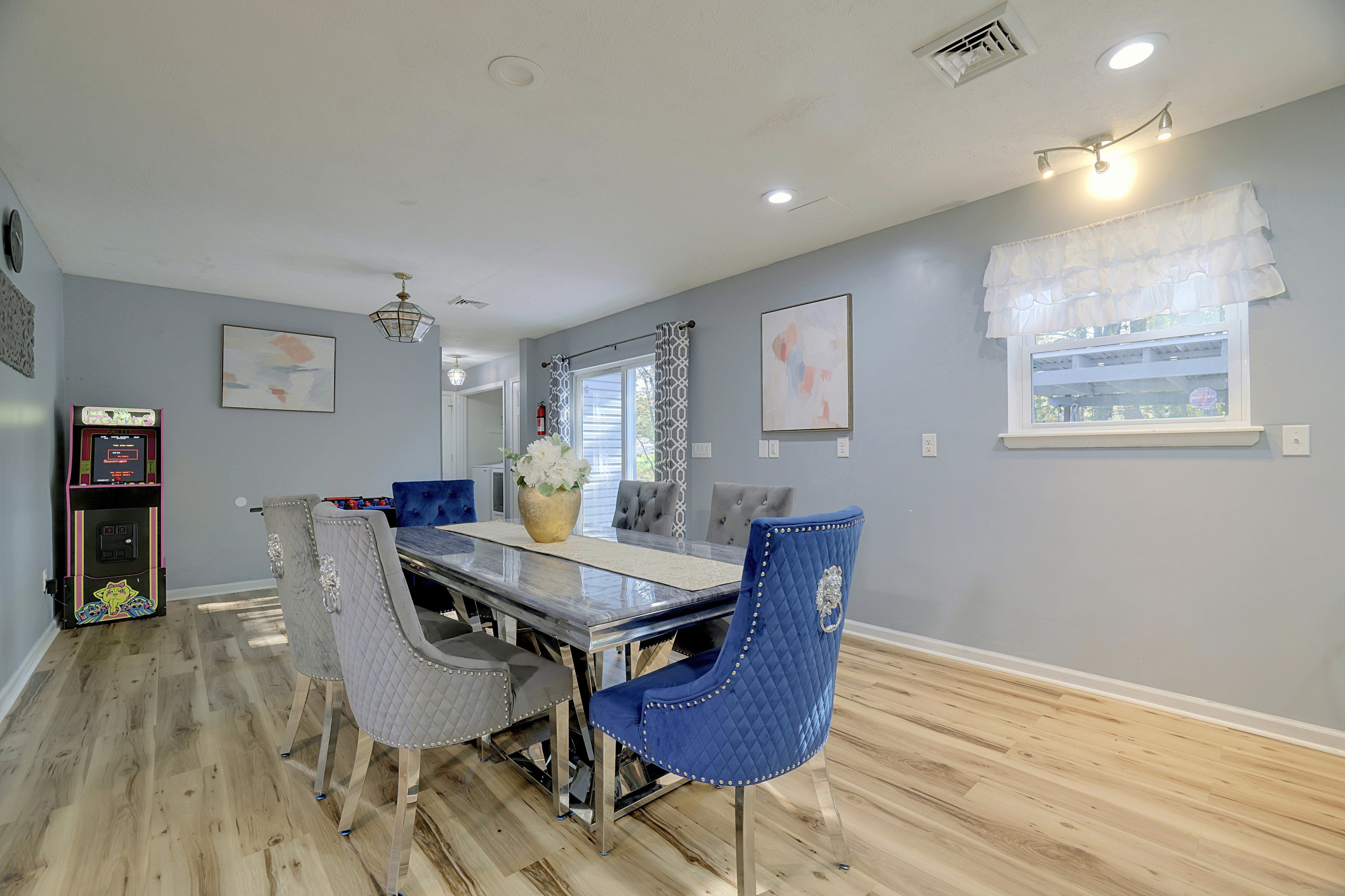 Dining Area | Dishes & Flatware Provided | Foosball Table | Pac-Man | 1st Floor