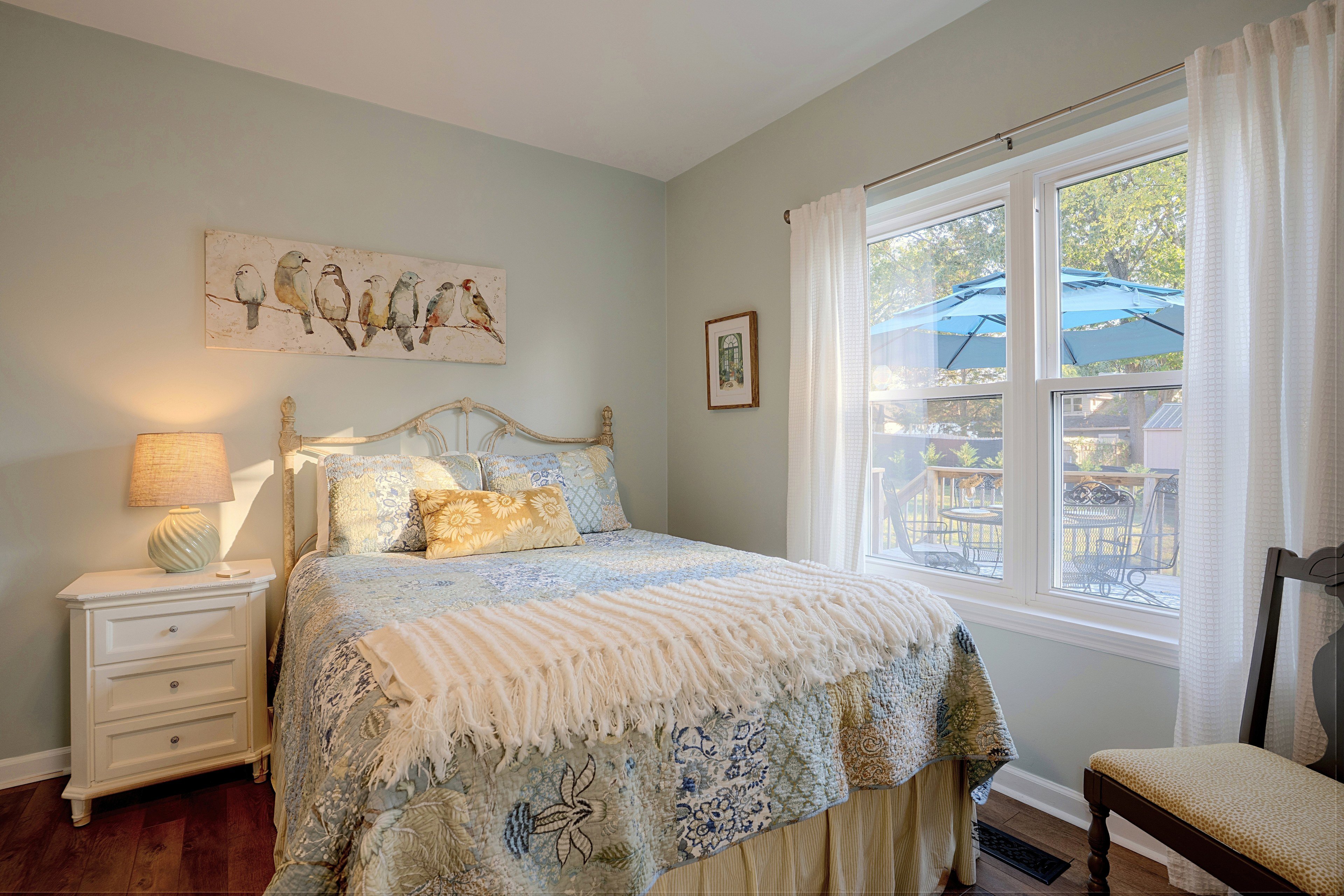 Bedroom 2 | Queen Bed | 1st Floor