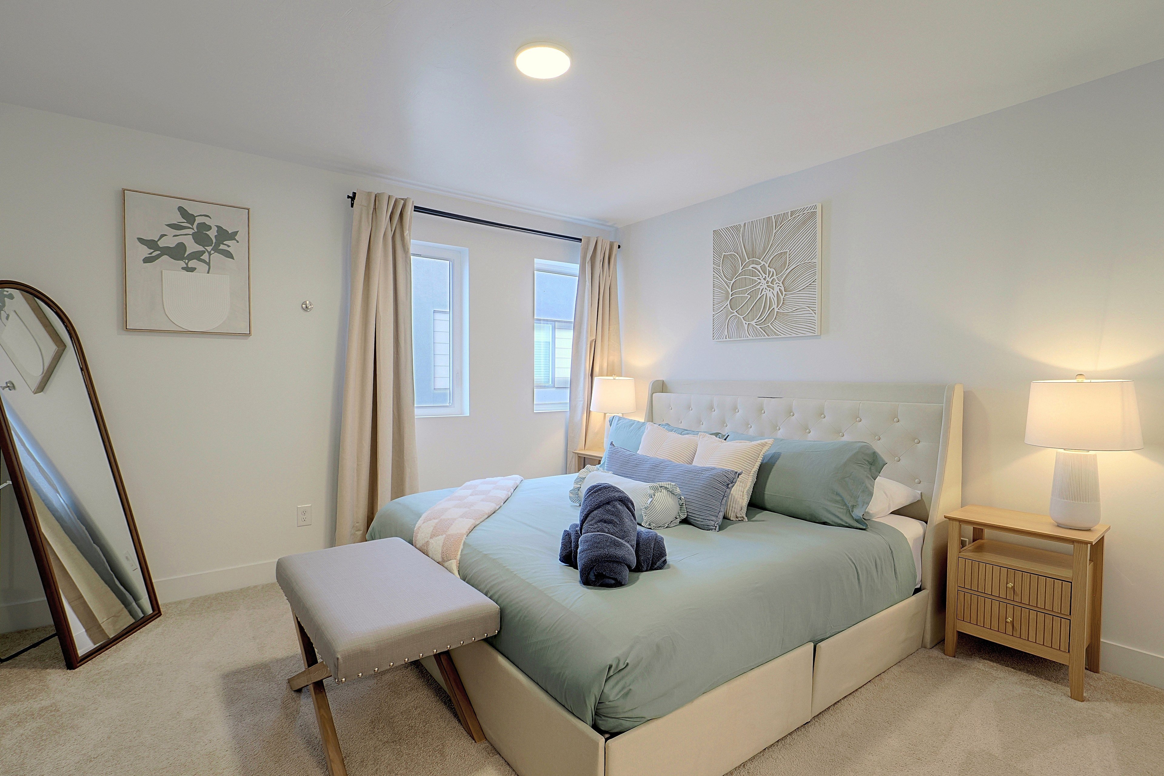Bedroom | King Bed