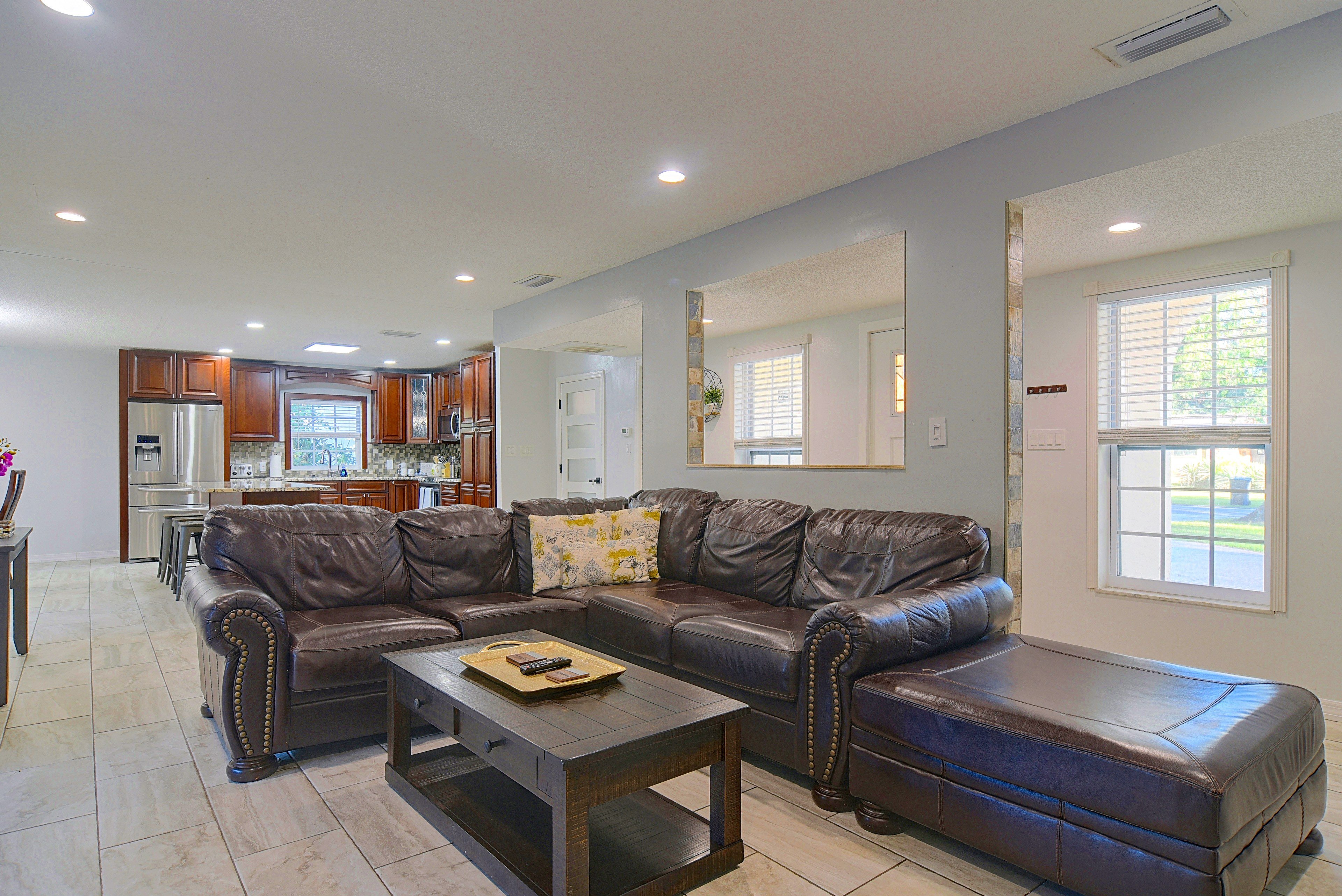Tampa Vacation Rental | 2BR | 2BA | 2,303 Sq Ft | 1 Step to Enter