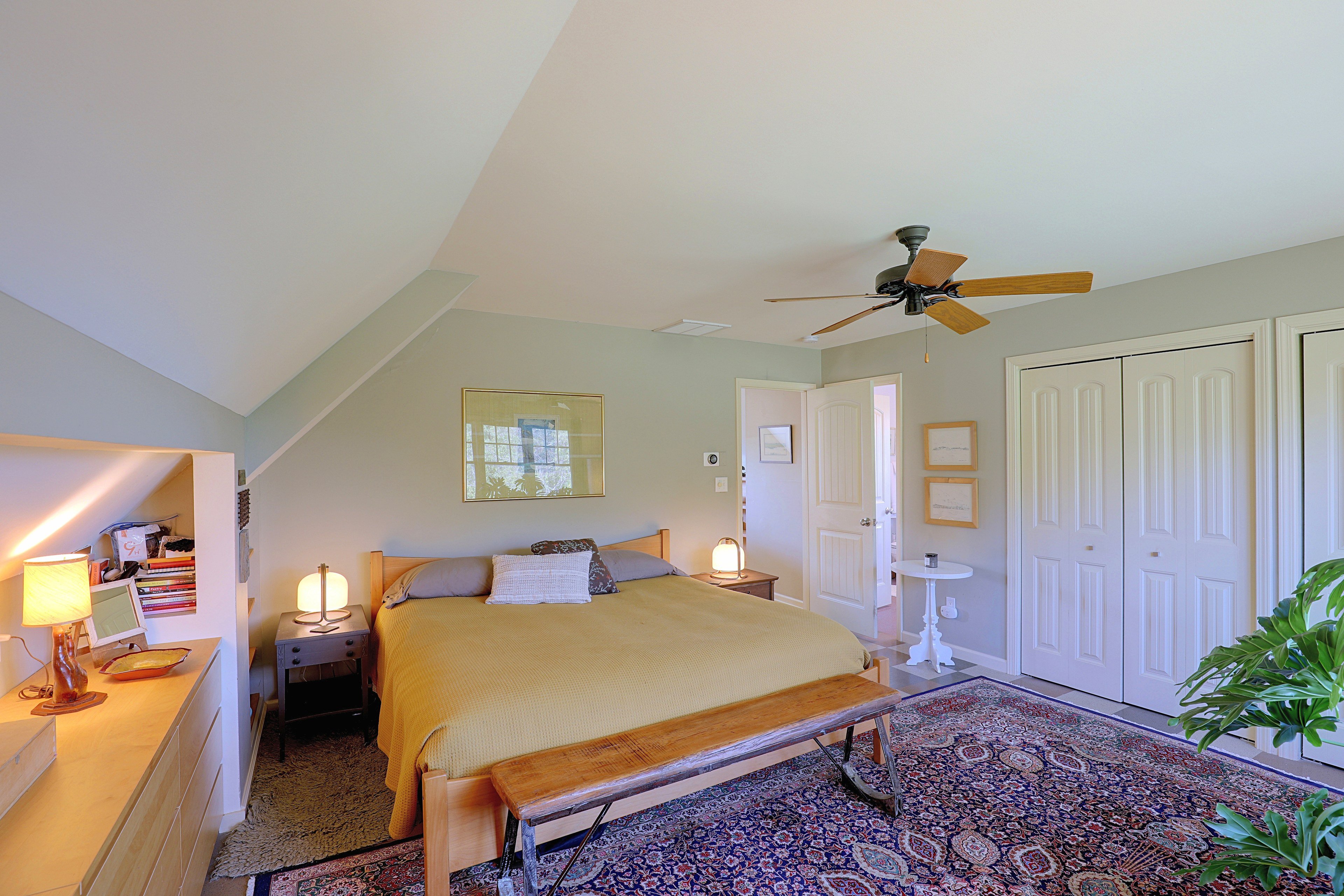Bedroom | King Bed | Upper Level