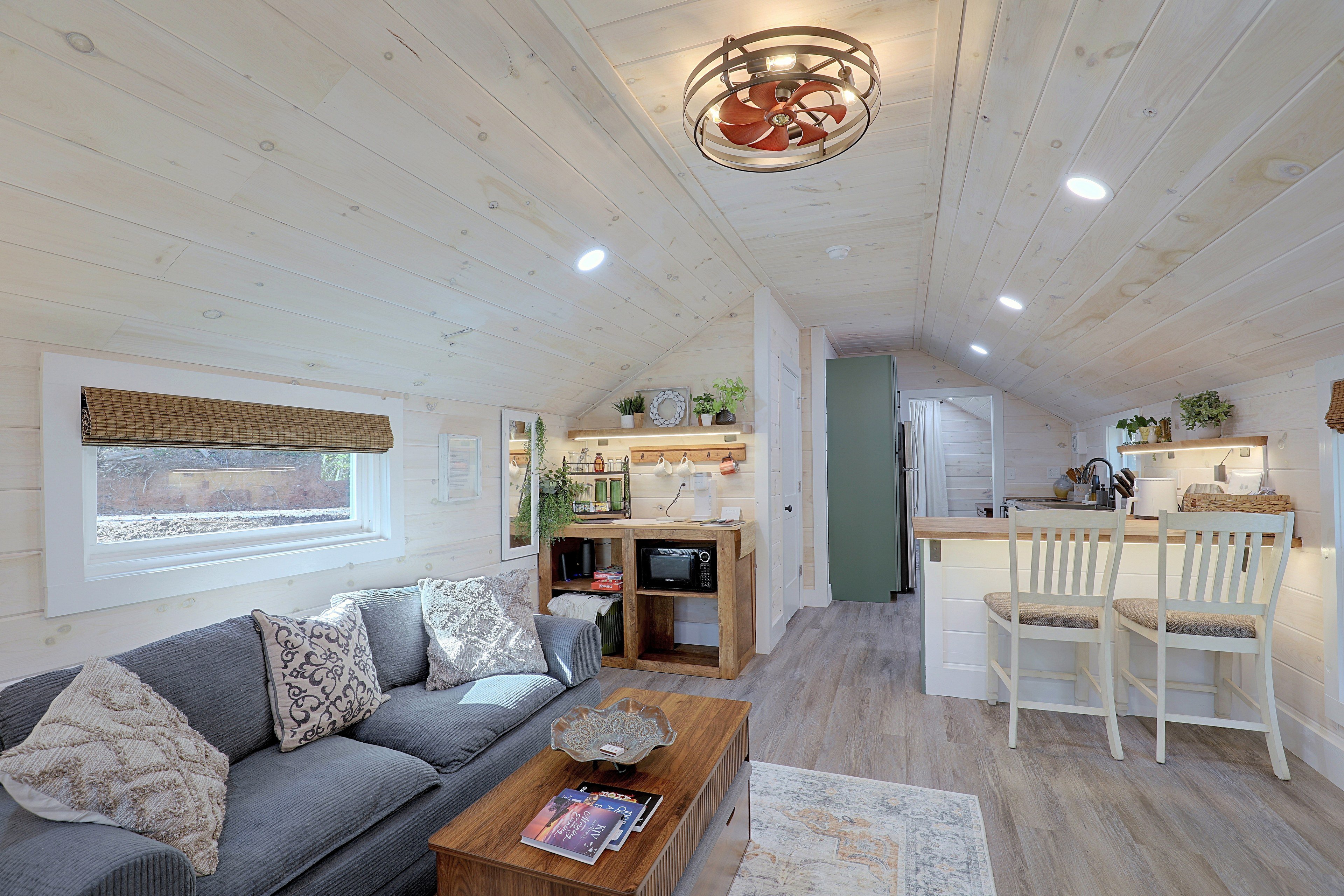 Living Room | Queen Sleeper Sofa