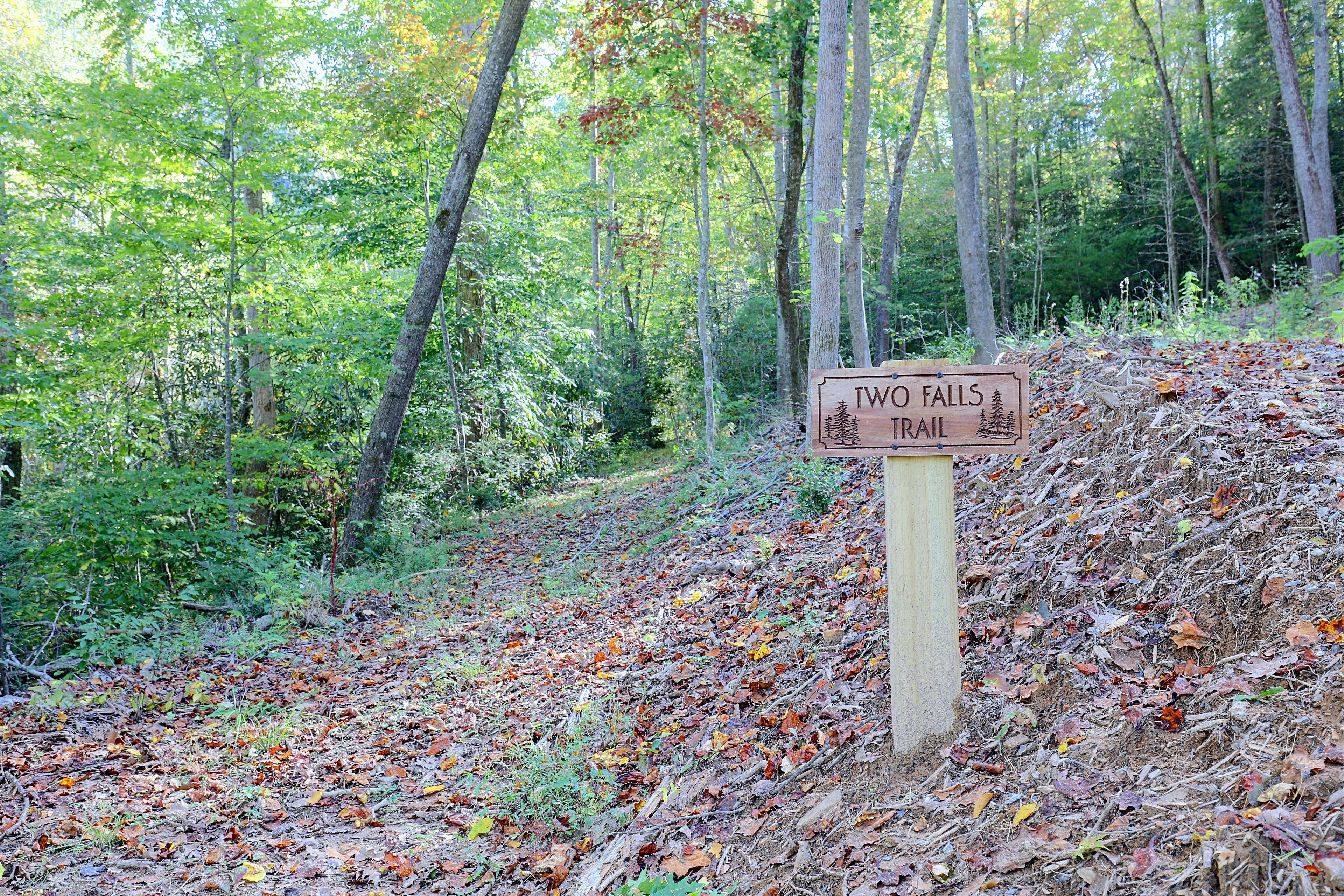 Hiking Trail Access