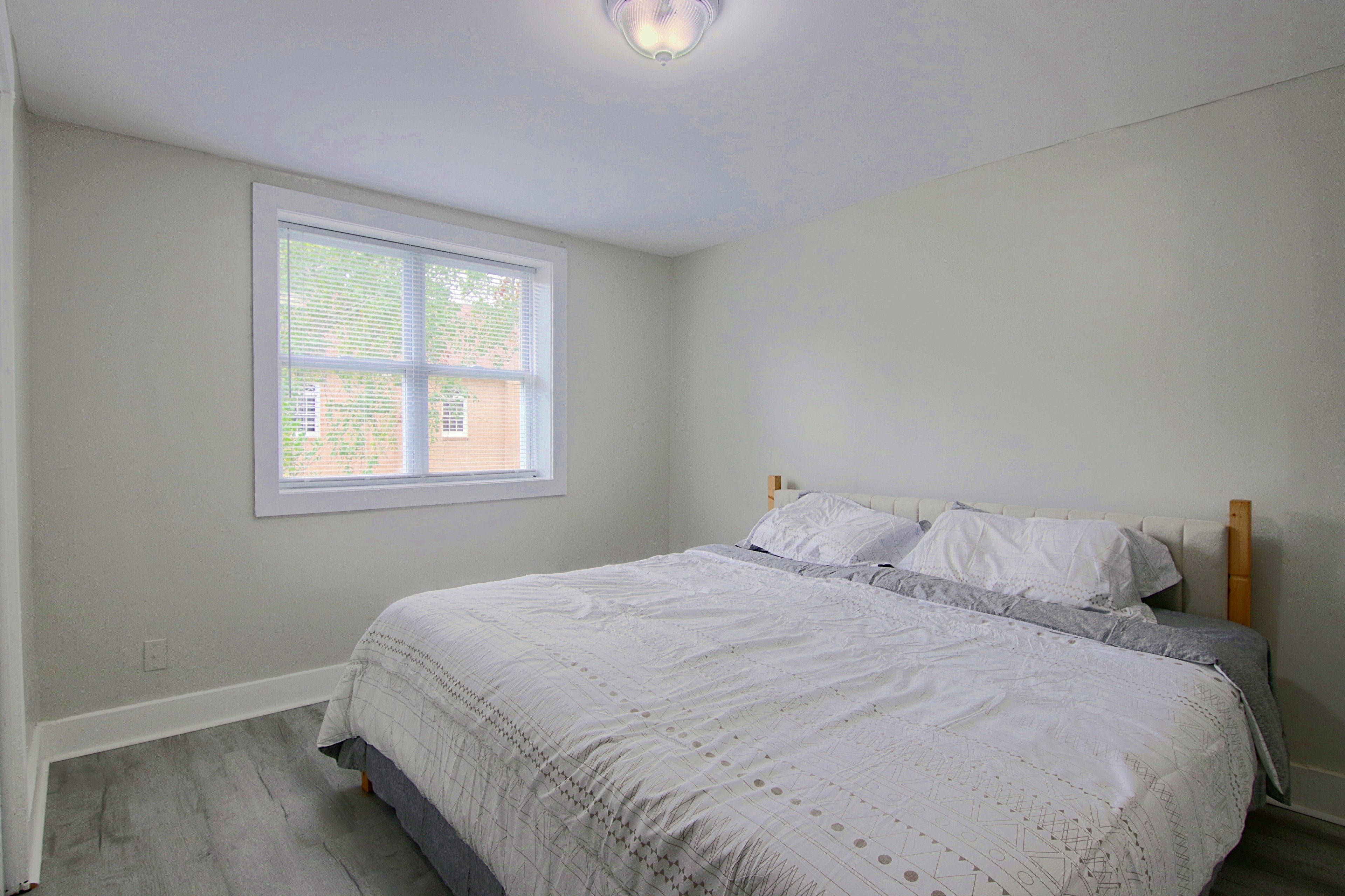 Bedroom | King Bed