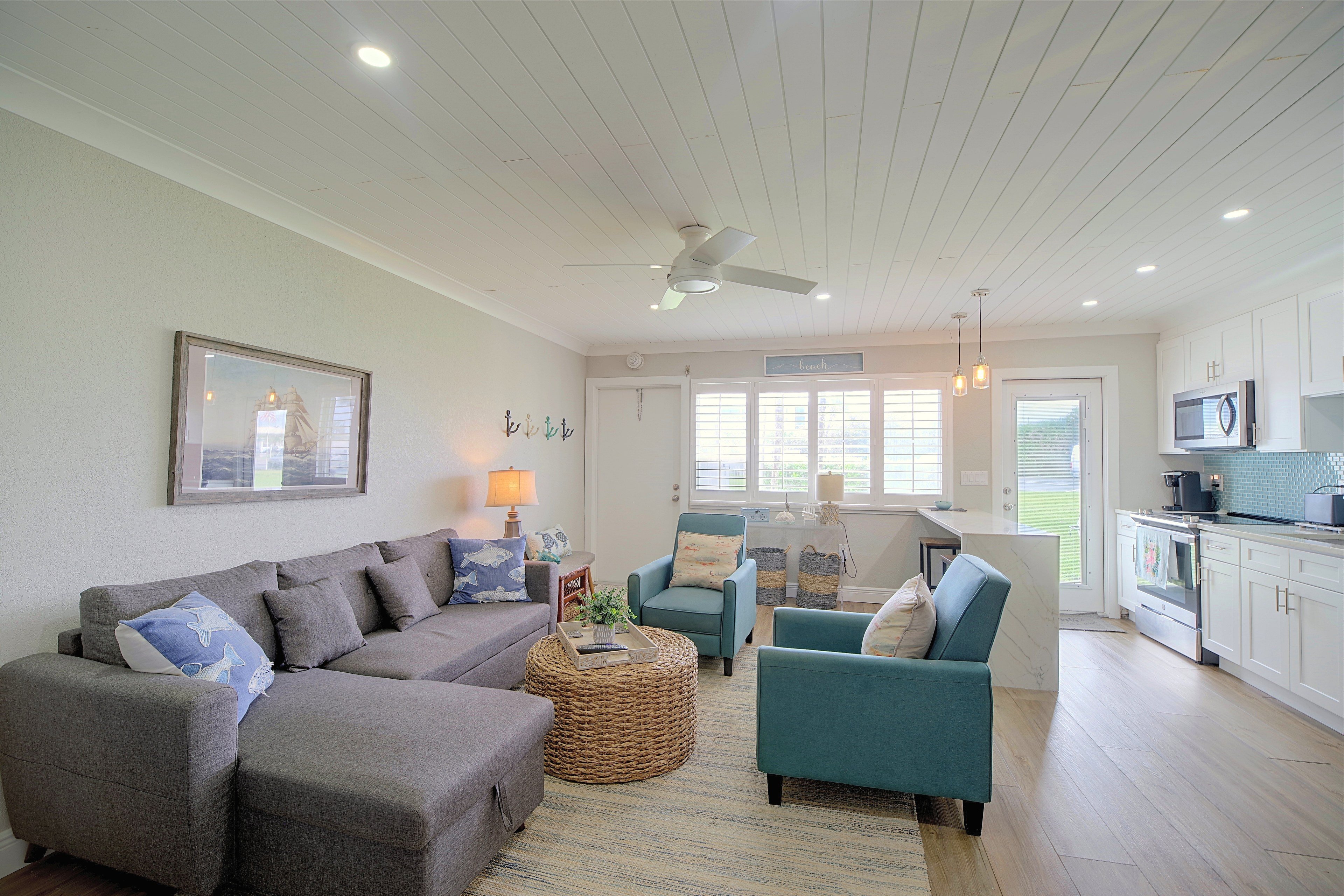 Living Room | Sleeper Sofa