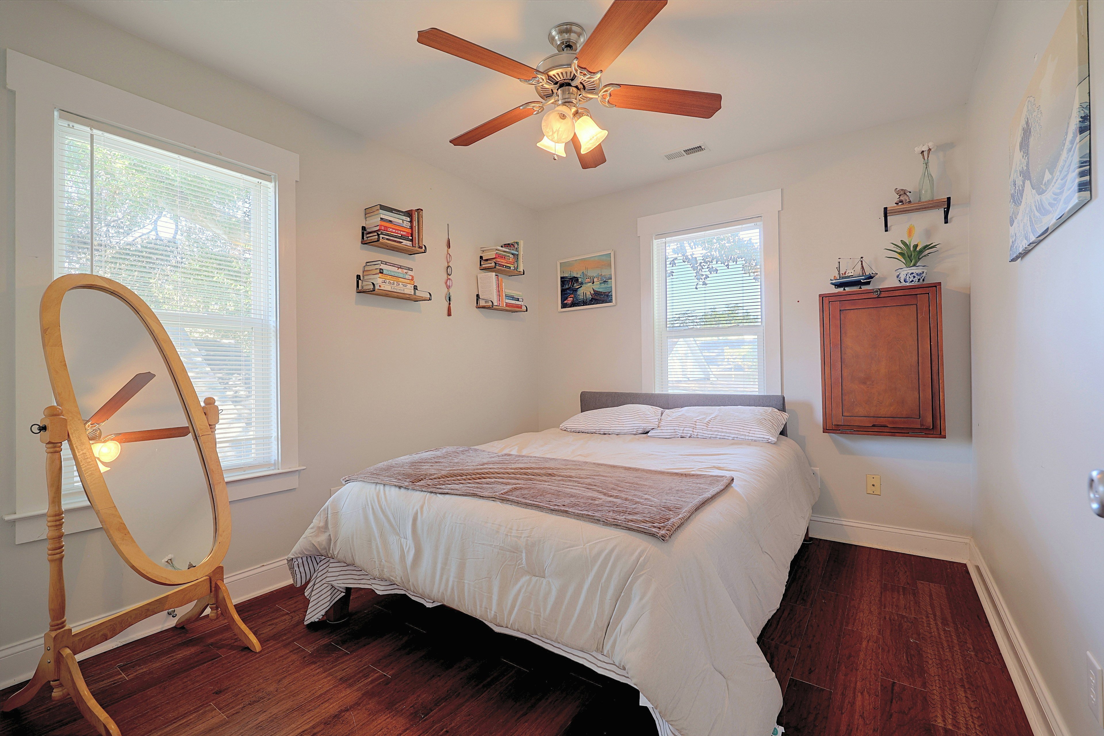Bedroom 2 | Queen Bed | Upper Level