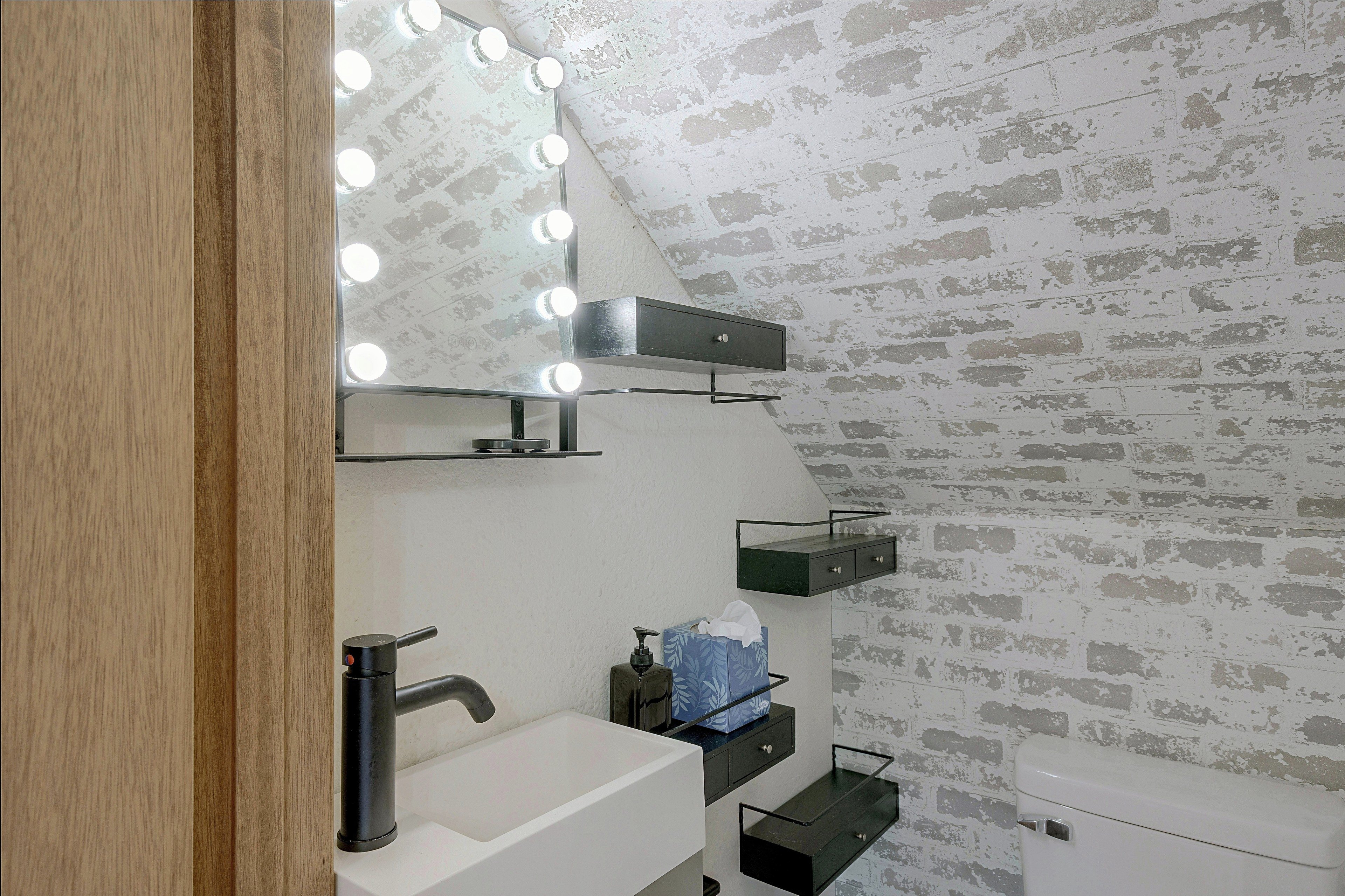 Half Bathroom | 2nd Floor