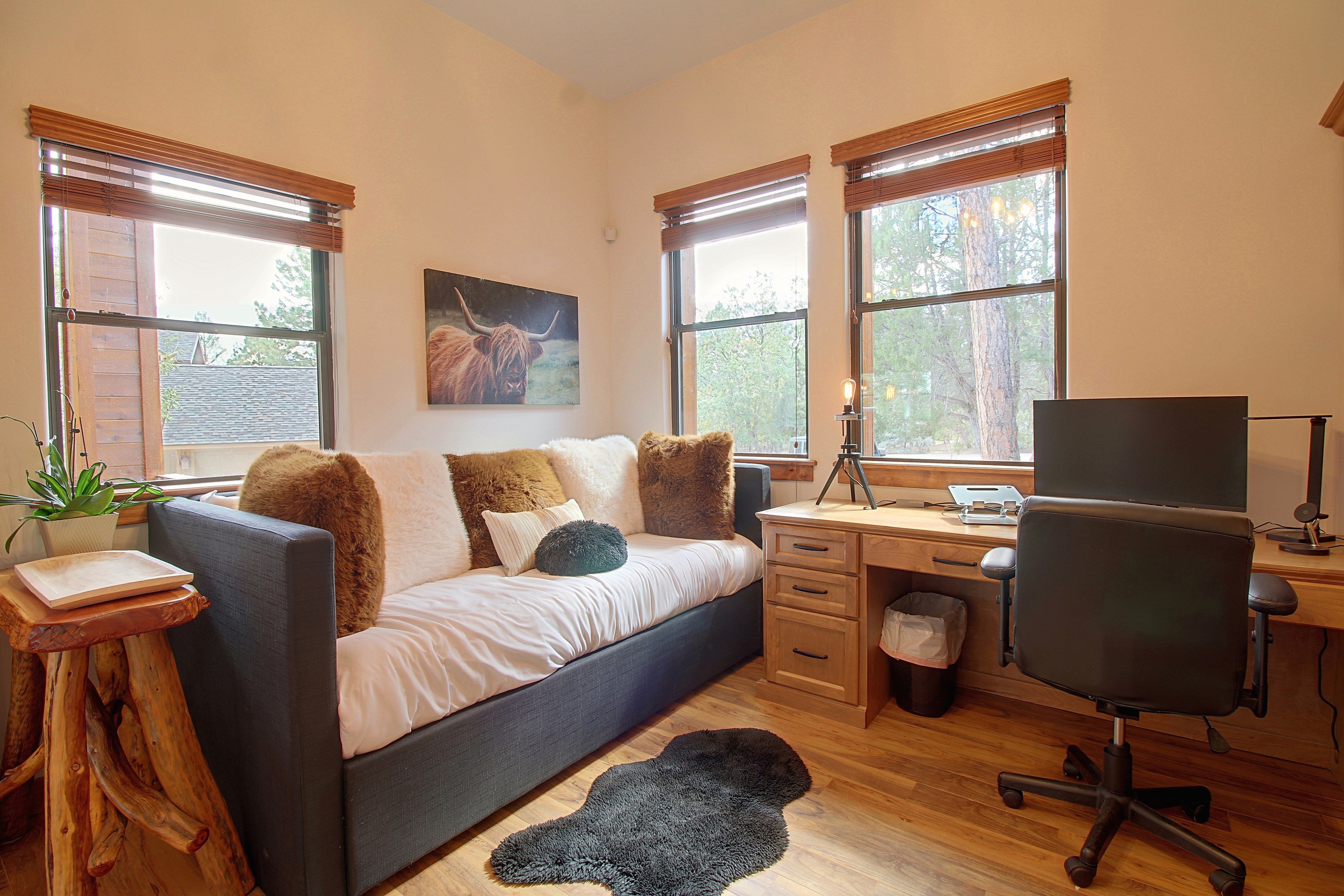 Bedroom 4 | Full Daybed w/ Twin Trundle