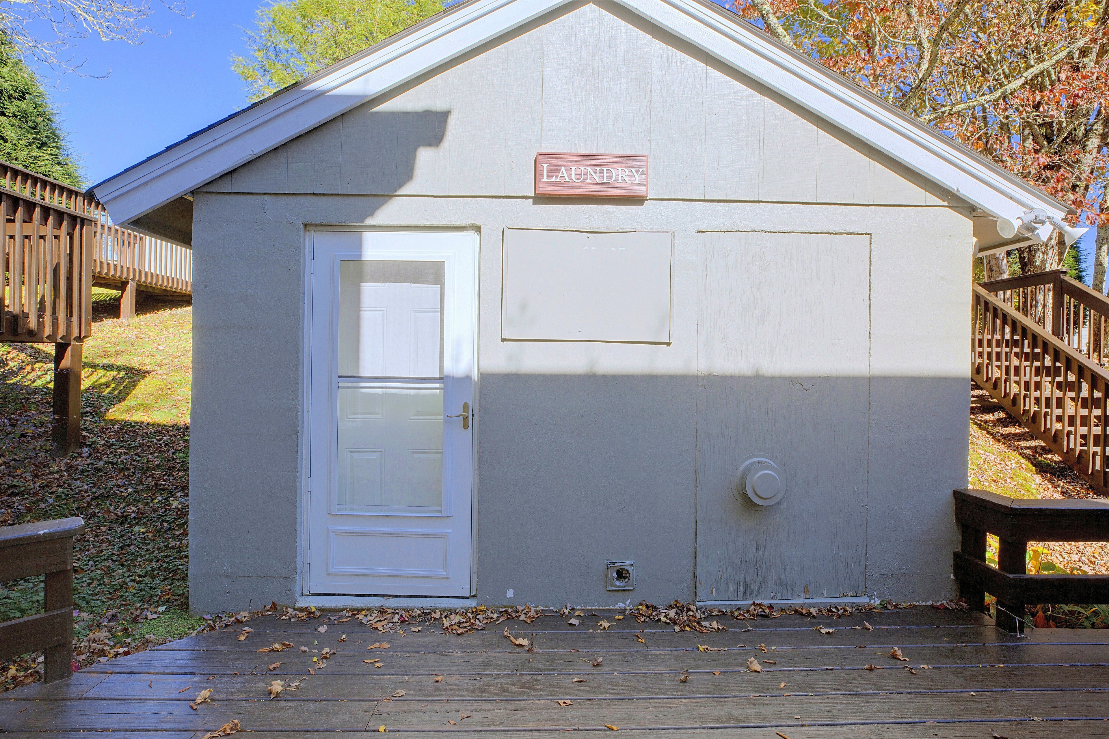 Skyleaf | Community Laundry Room