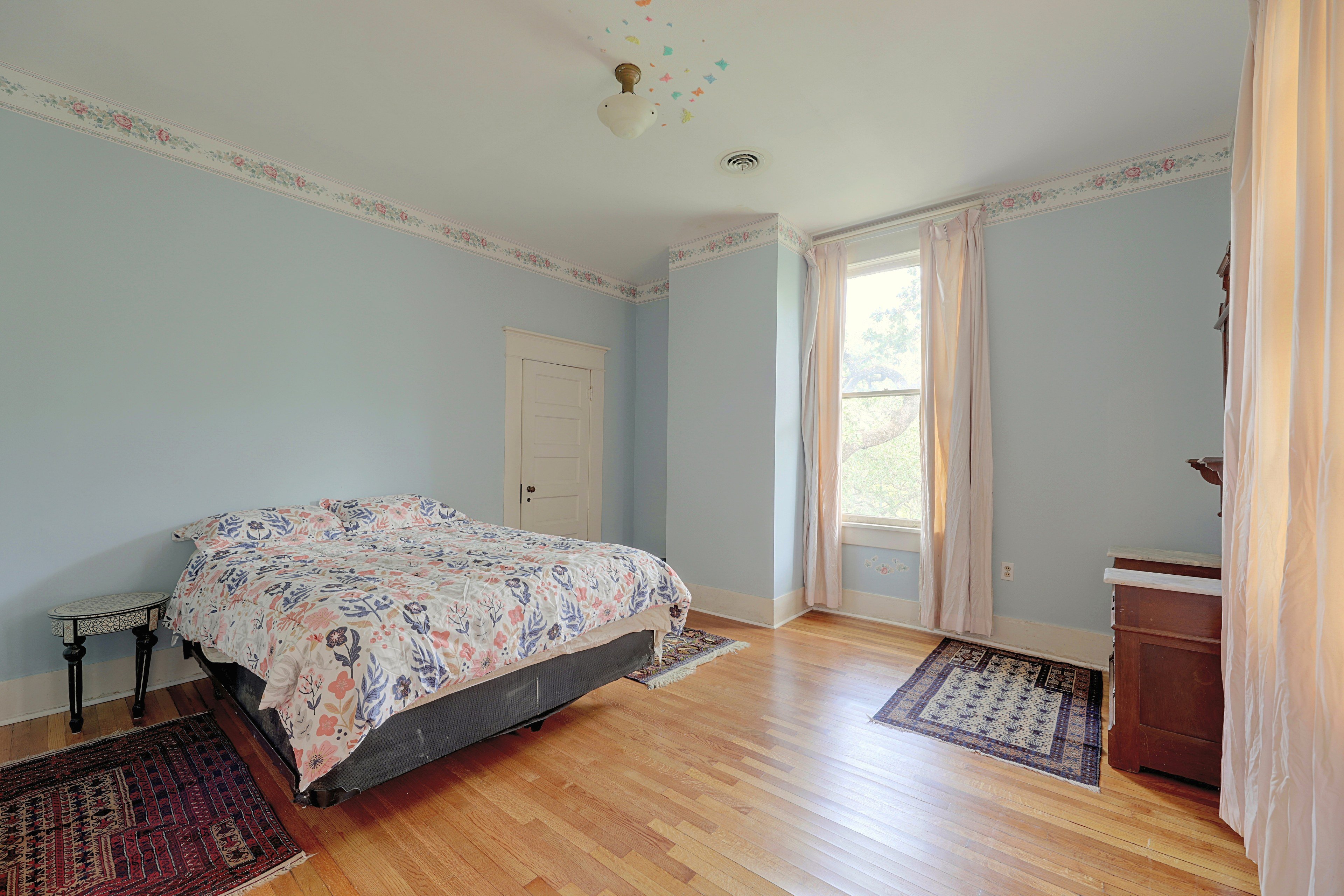 Bedroom 2 | Queen Bed