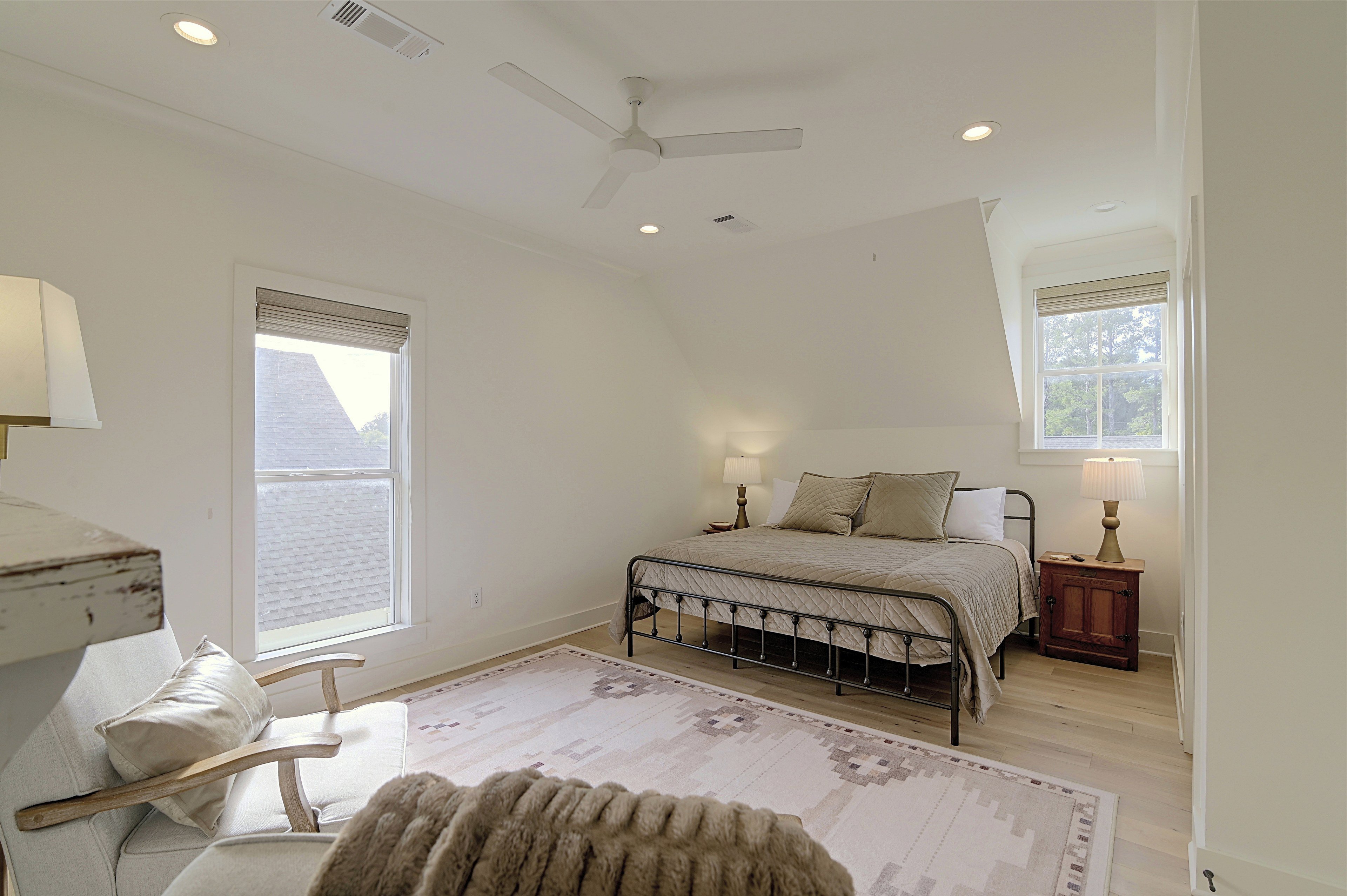 Bedroom | King Bed | 2nd Floor