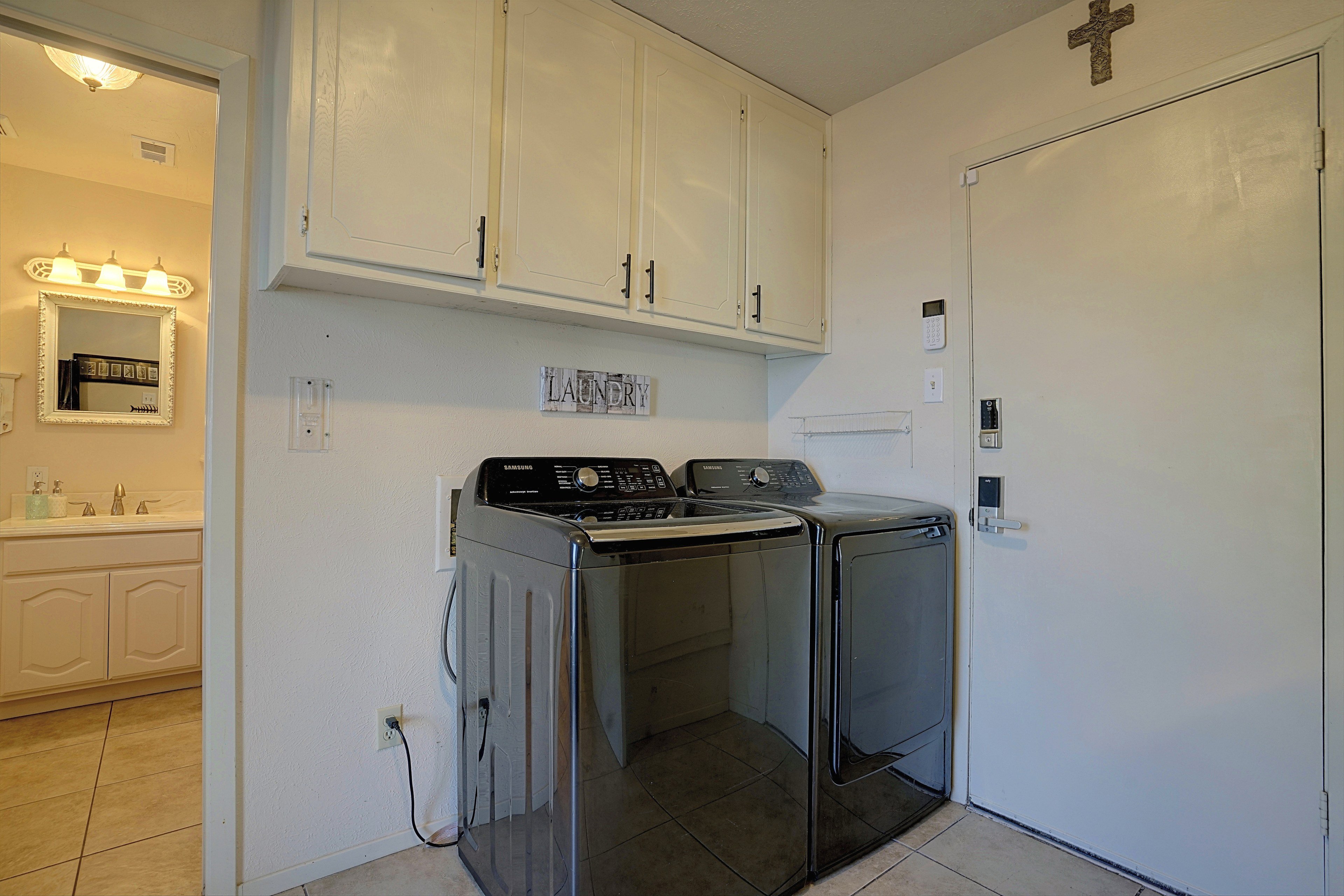 Laundry Room | Main Level