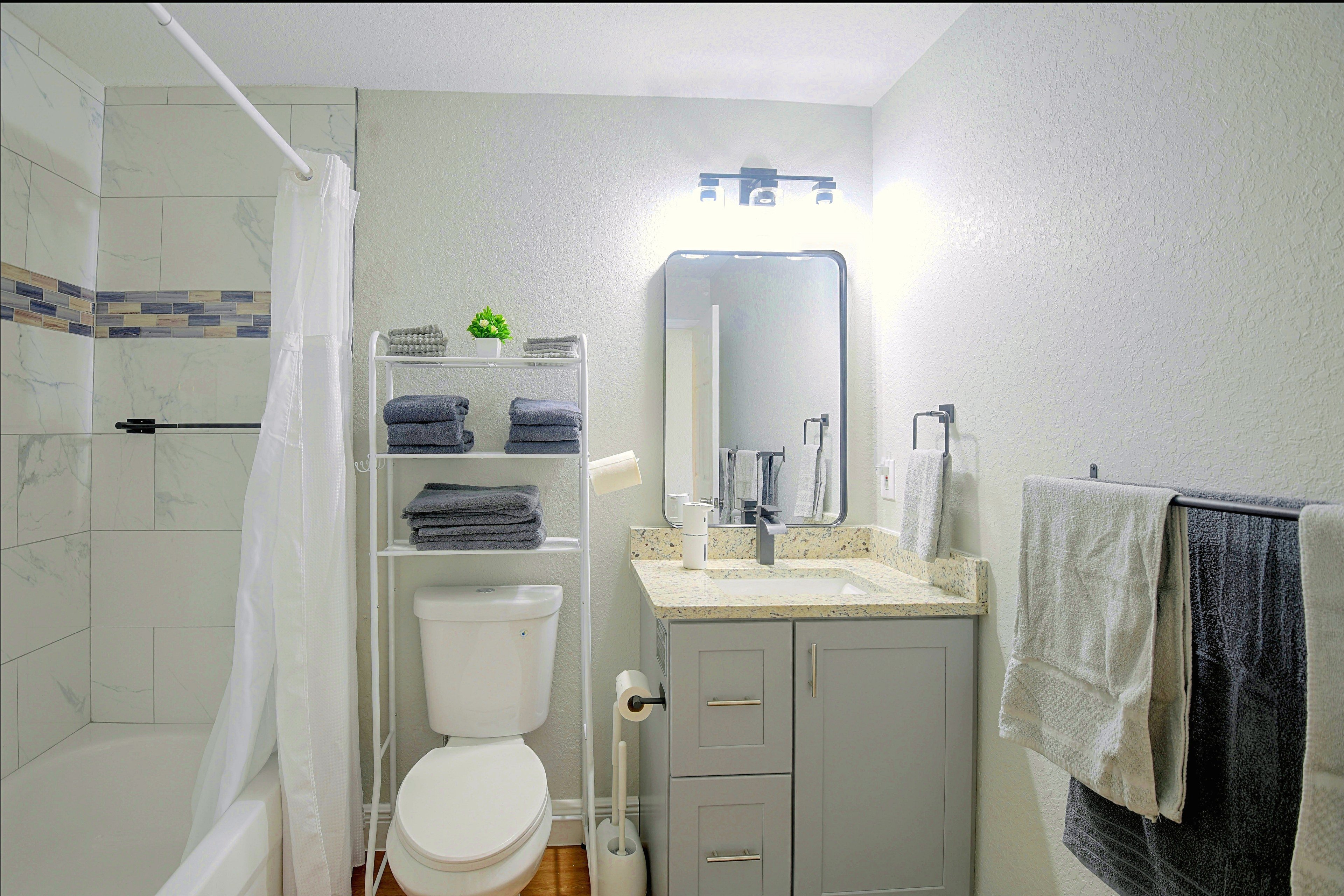 Full Bathroom