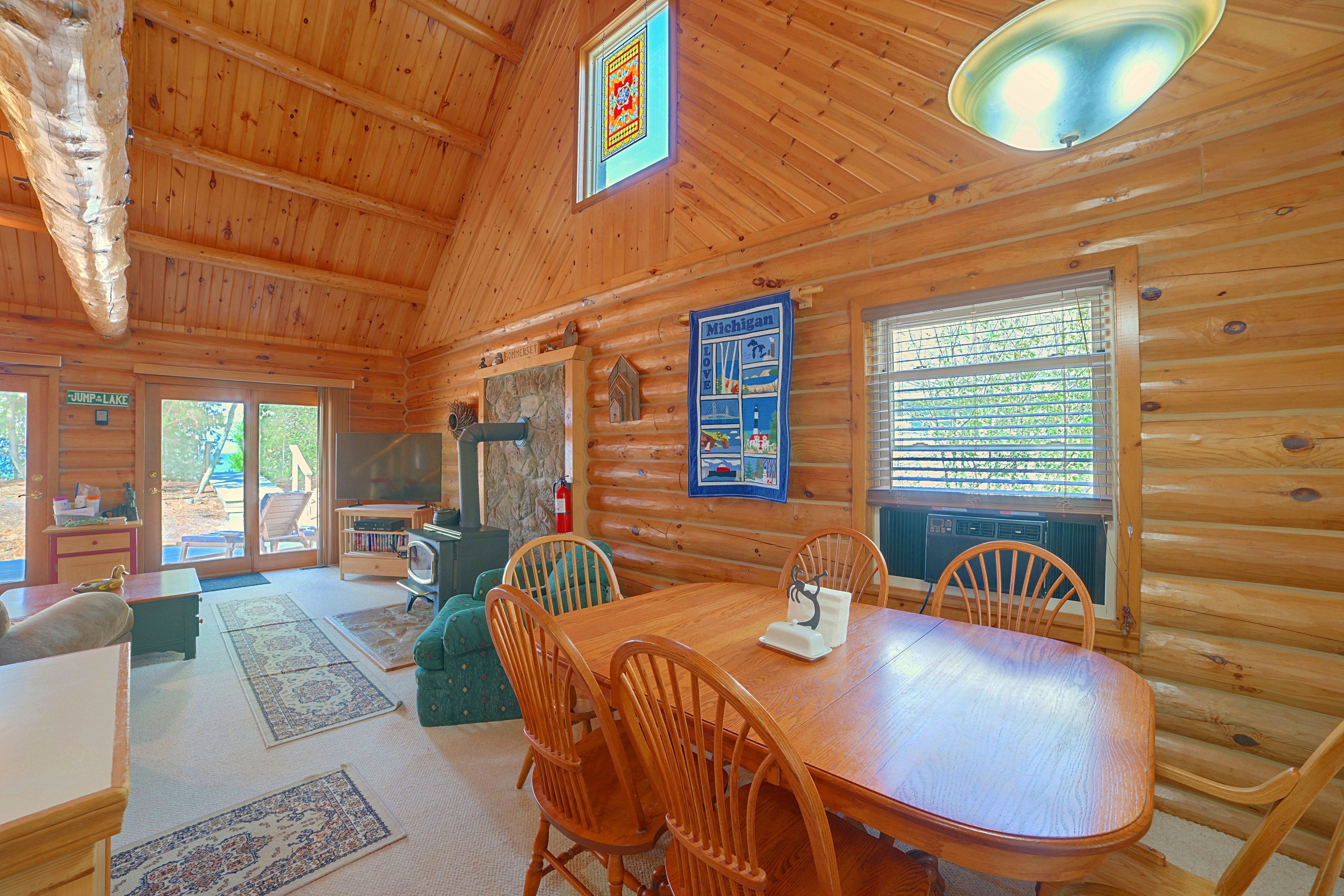 Dining Area | 1st Floor
