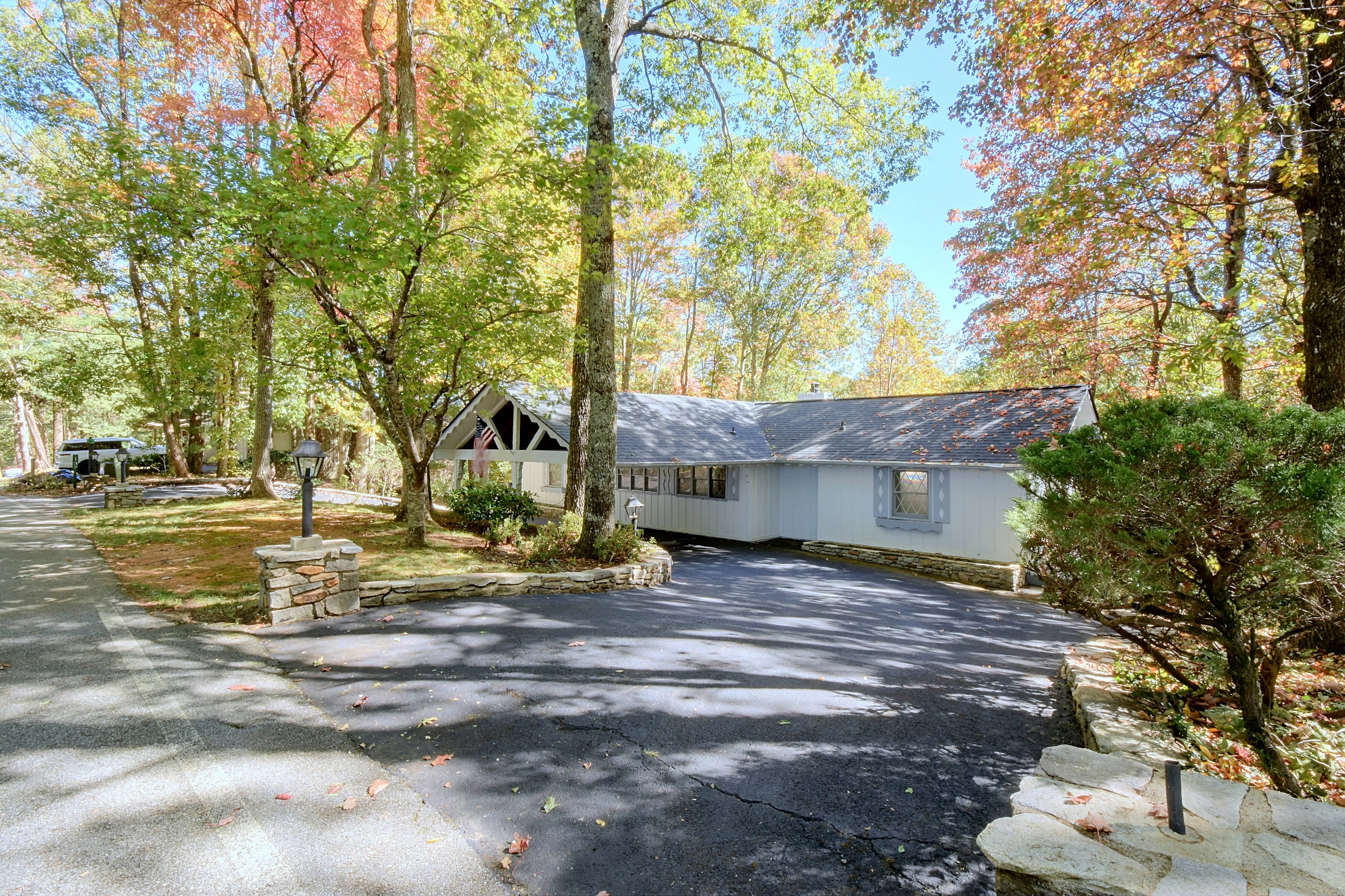 Exterior | 2-Story Home