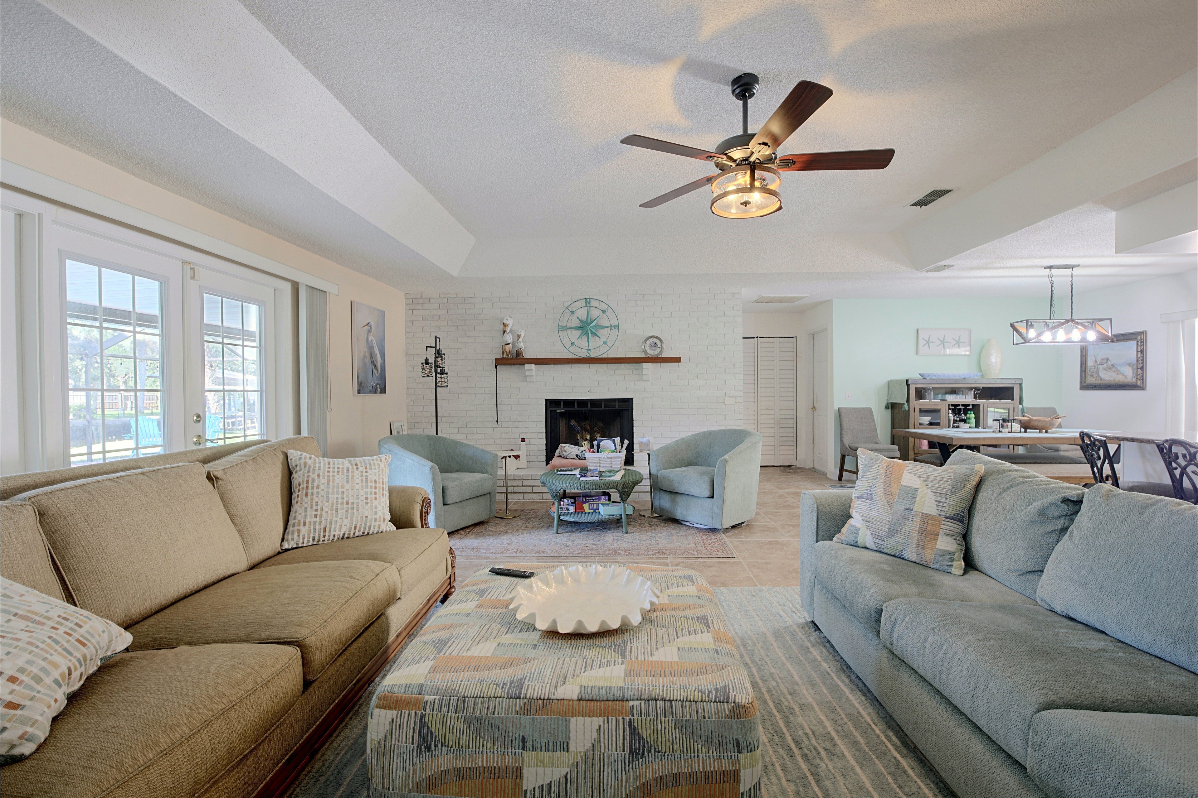 Living Room | Central Heating & A/C | Sleeper Sofa