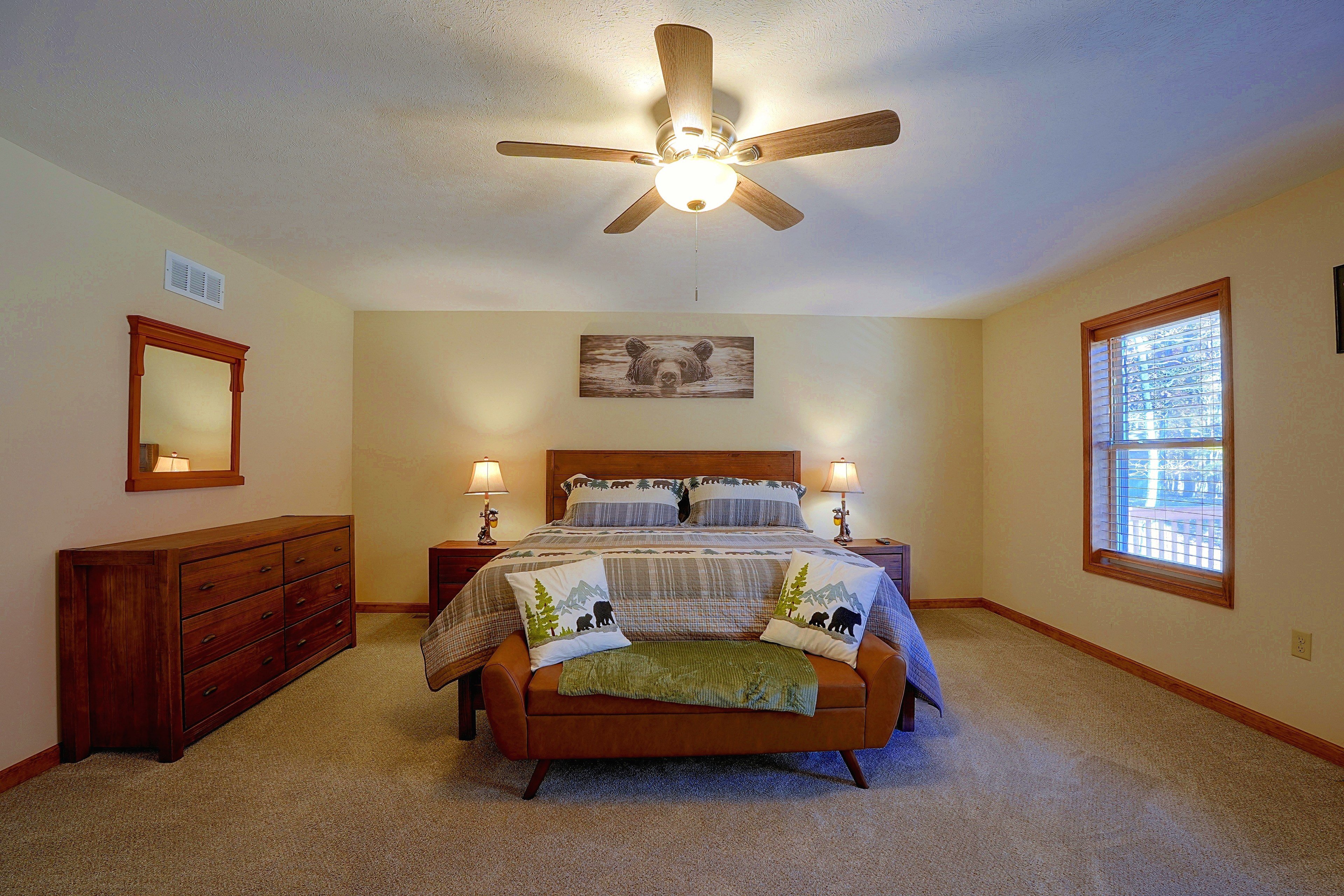 Bedroom 1 | King Bed | Upper Level